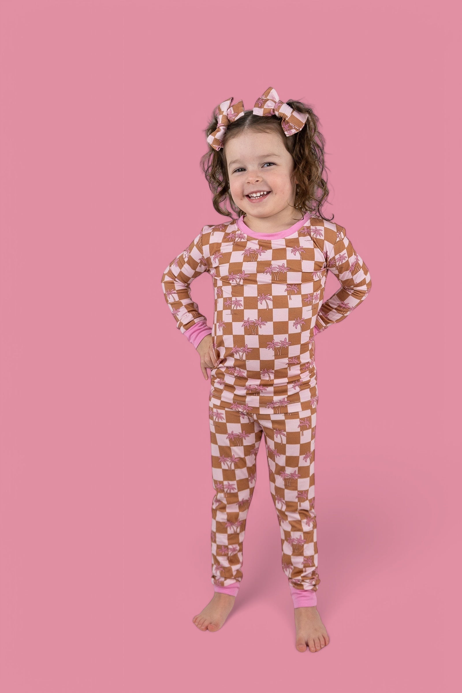 Exclusive Sunset Beach Checkers Dream Set