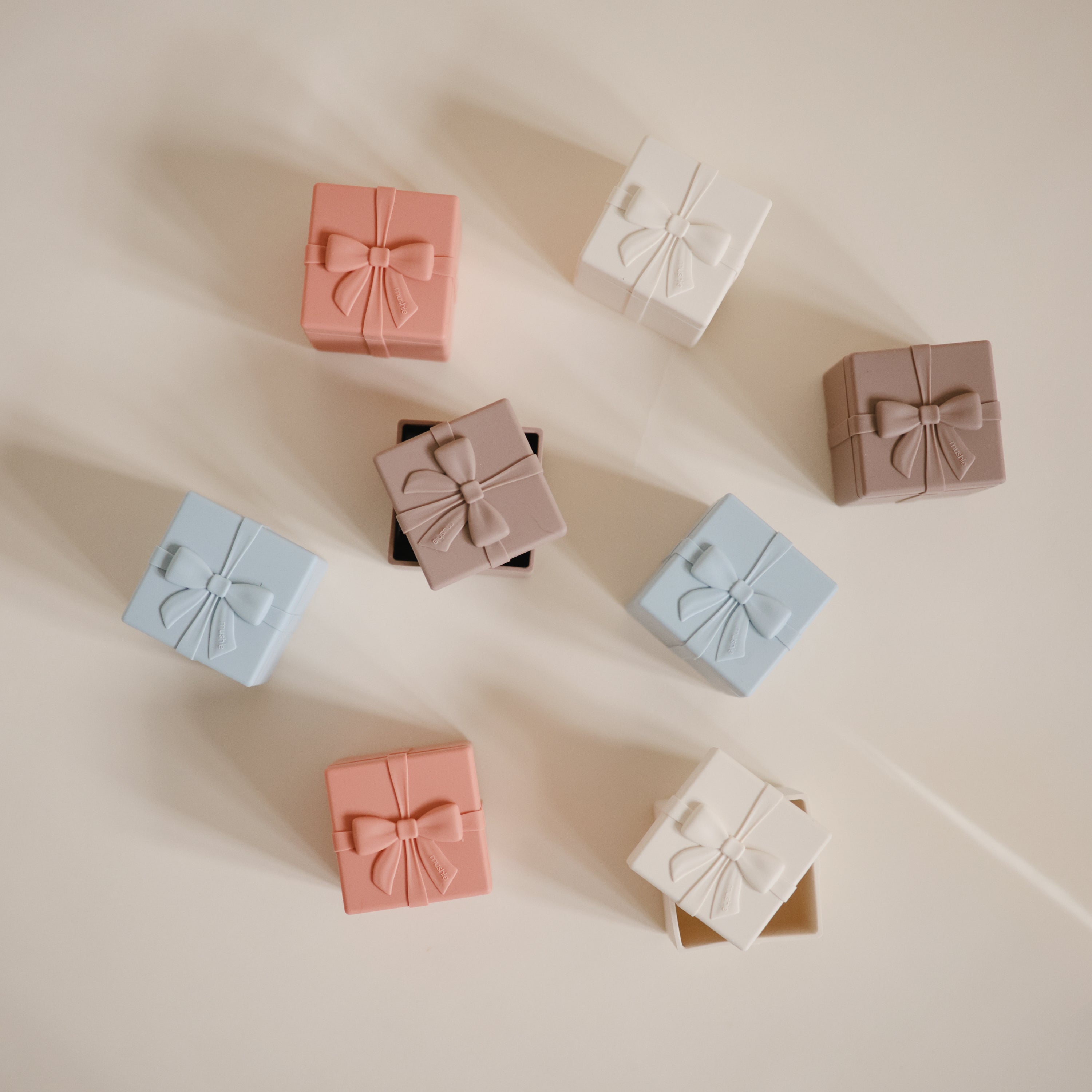 Mix And Match Present Toy