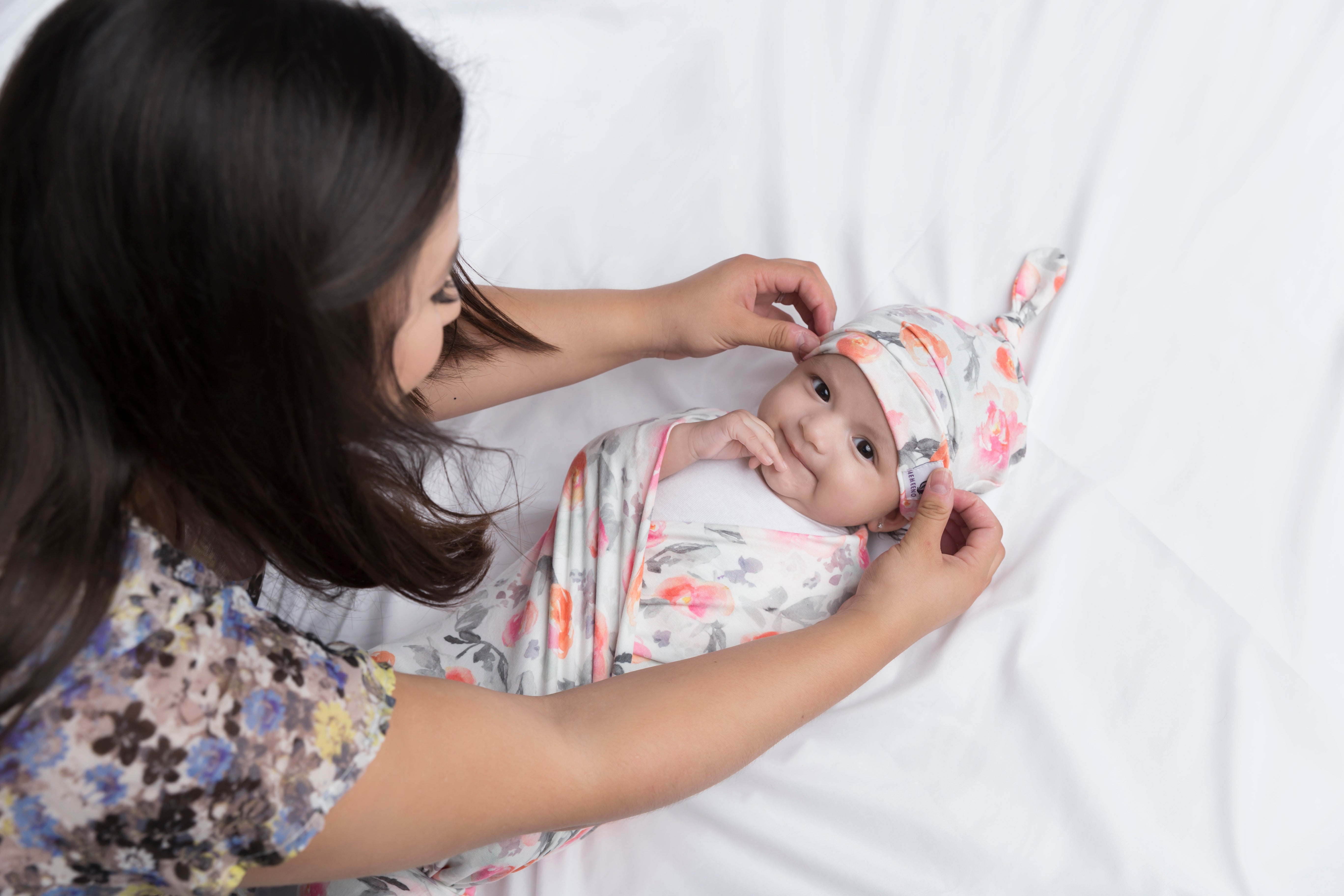 Newborn Top Knot Hat - Floral