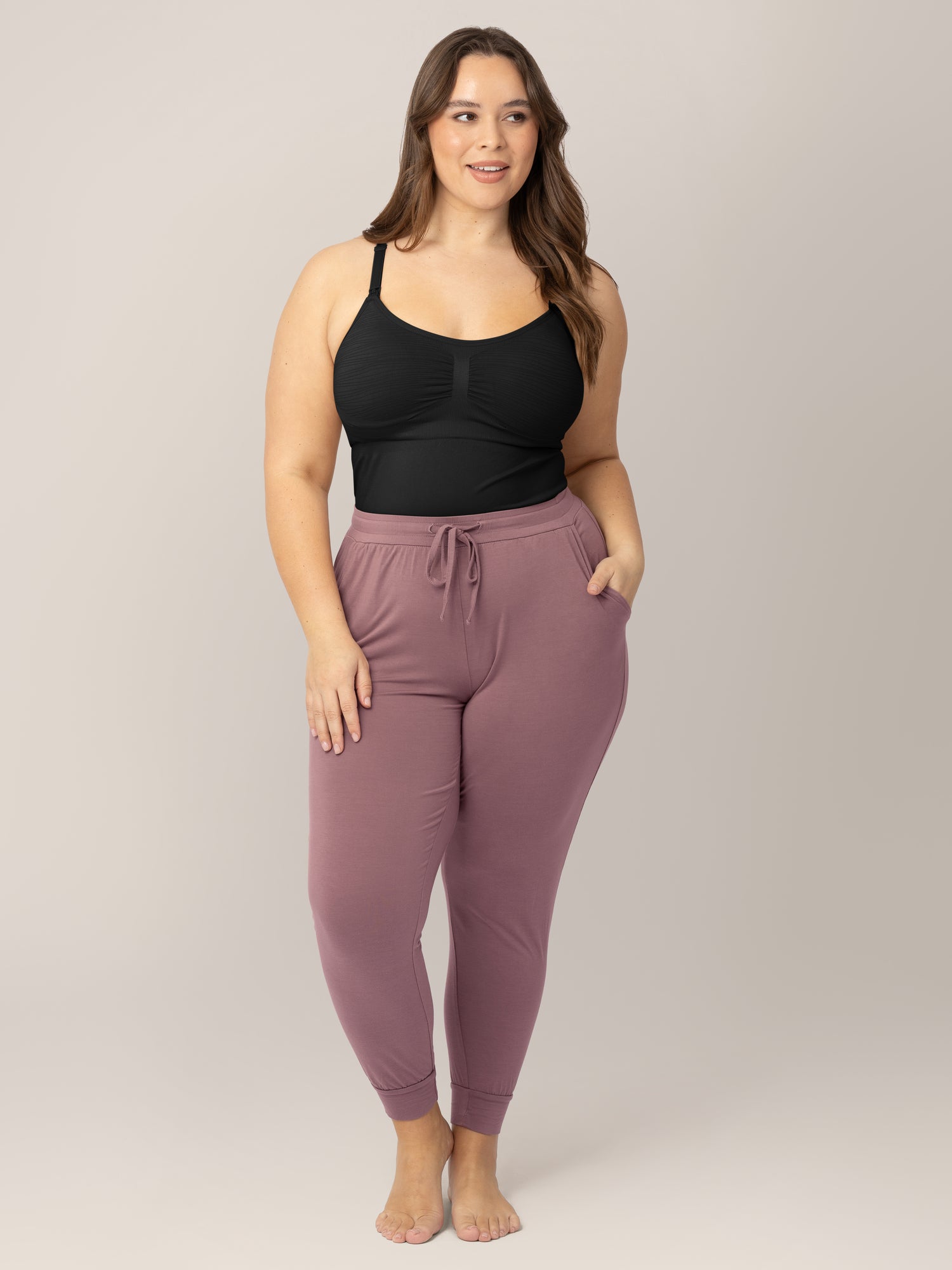 Sublime® Hands-free Pumping & Nursing Tank | Black