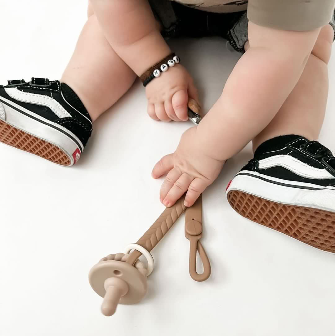 Knox Pacifier & Toy Clip