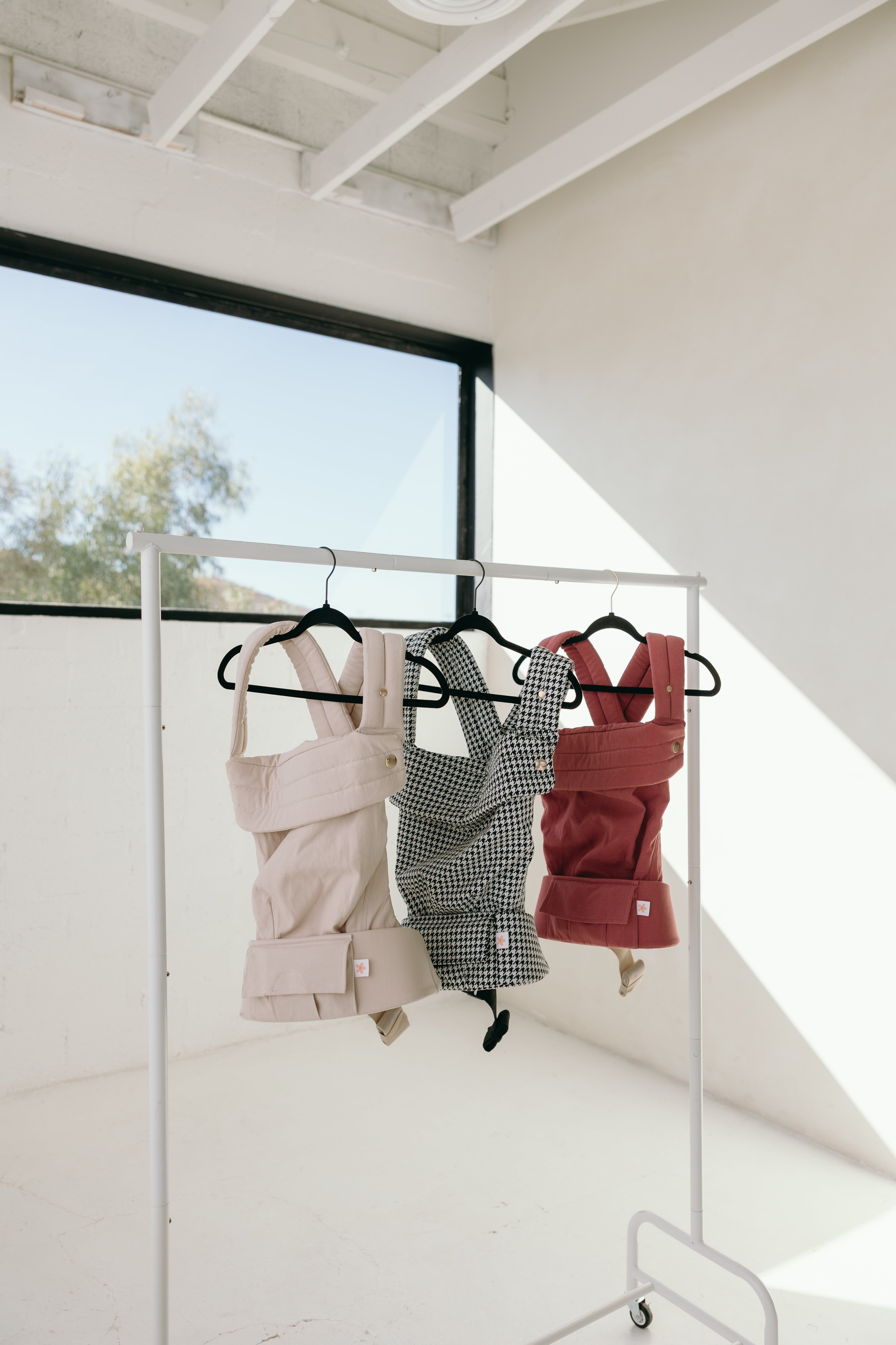 Coco Cream - Cotton Linen Baby Carrier (7-35 Lbs)