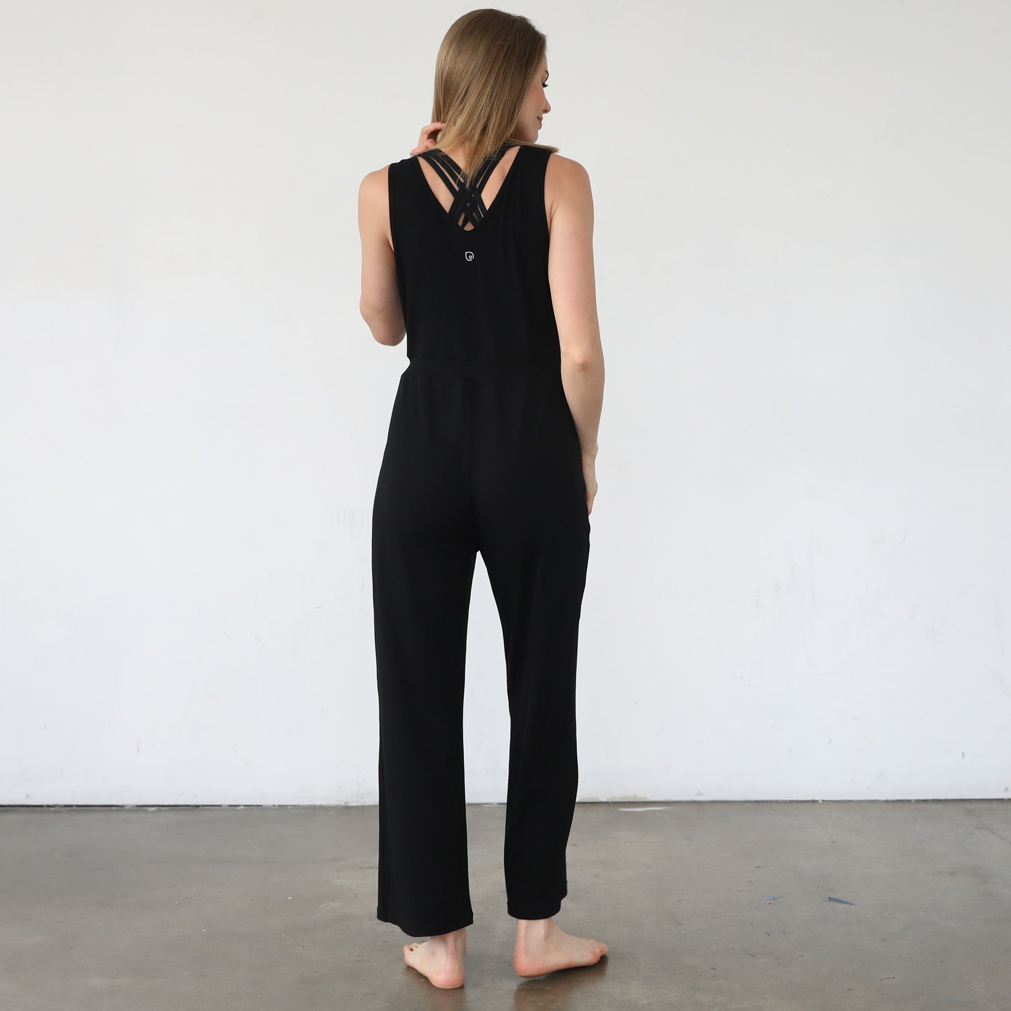 Juliette Nursing Friendly Jumpsuit (noir)