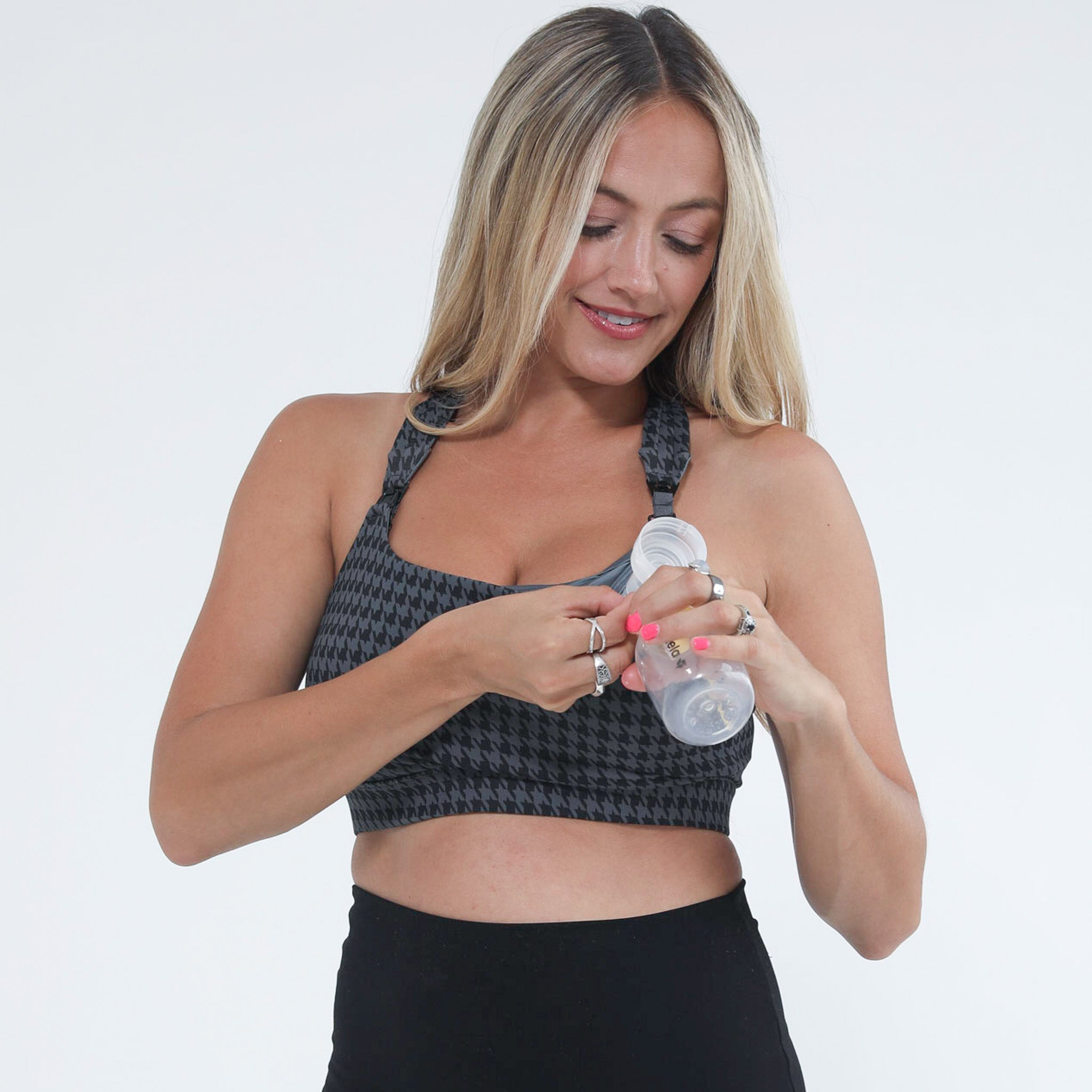 Chloé 4 Running Nursing & Pumping Sports Bra (dark Houndstooth)