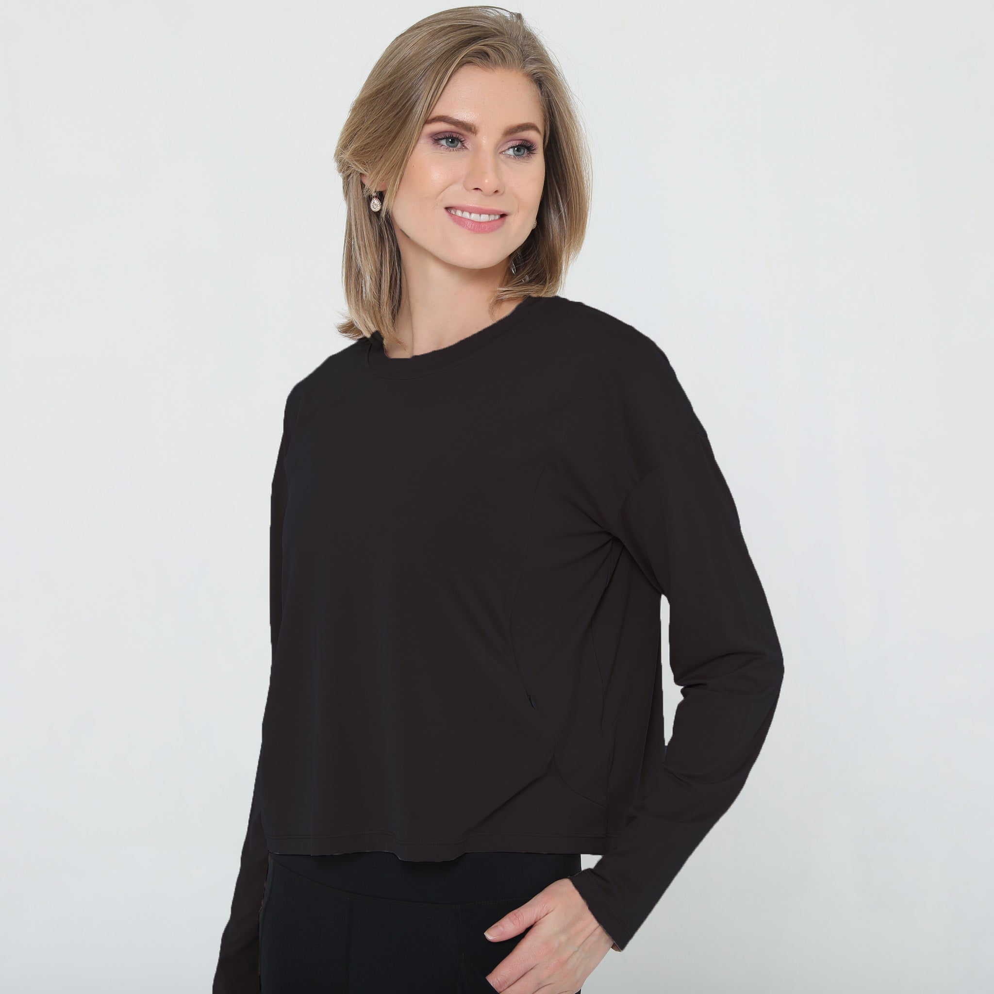 Abigail Long Sleeve Nursing Pullover (noir)