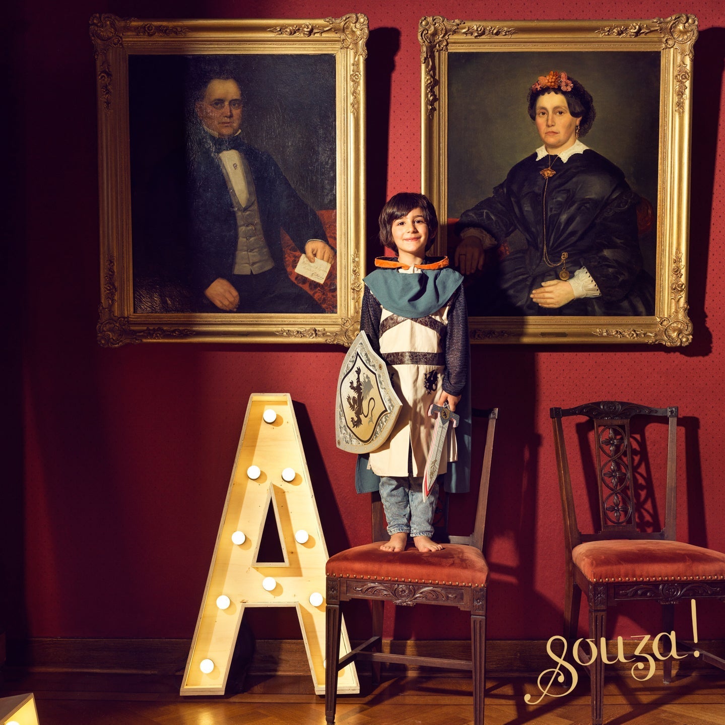 Geoffrey Knight Costume For Kids - Carnival & Festive Use (2 Sizes)