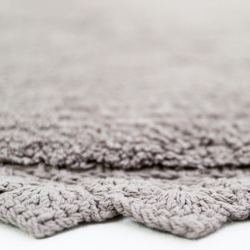 Perla Gray Crochet Finish Rug