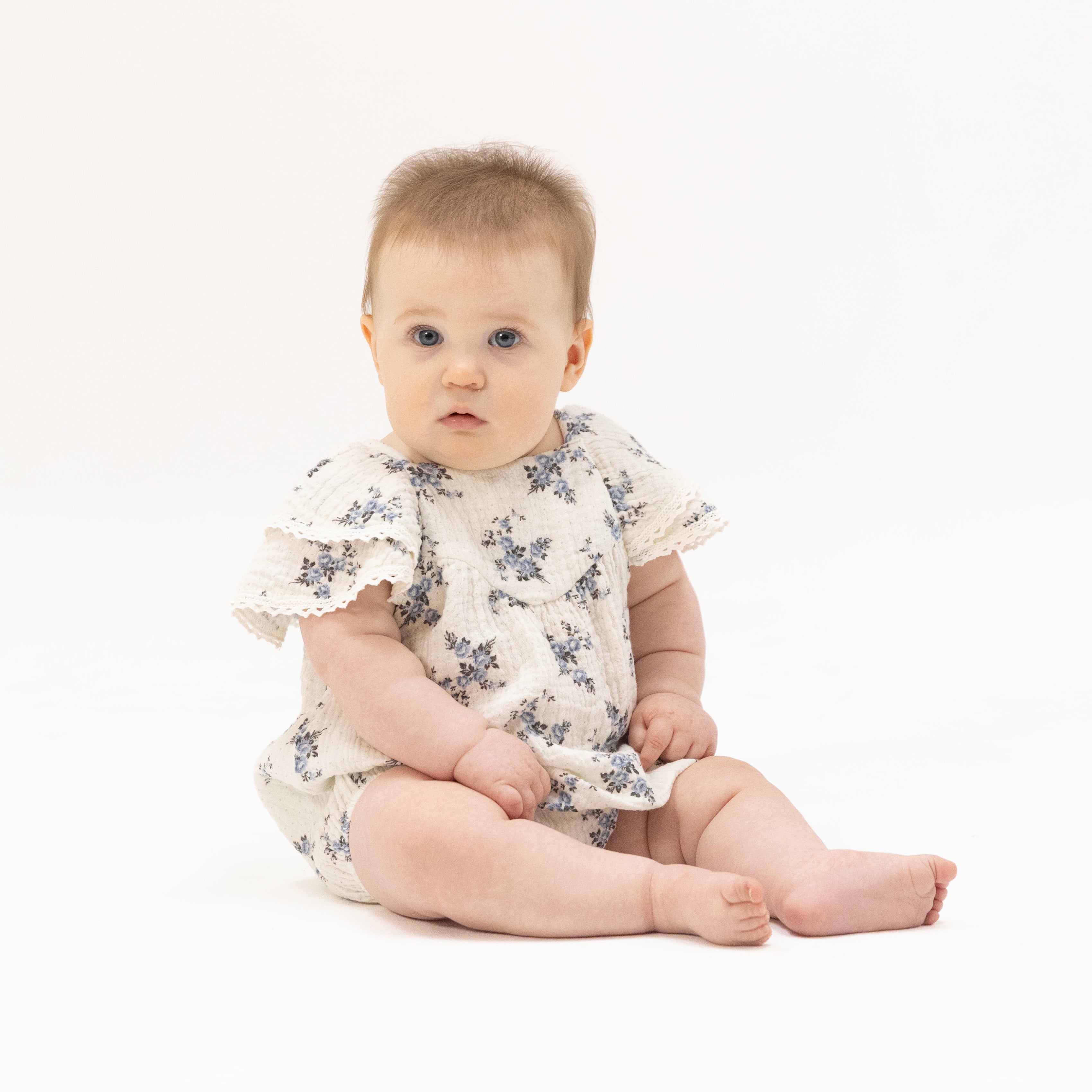 Belle Rosette Dot - V-neck Bubble