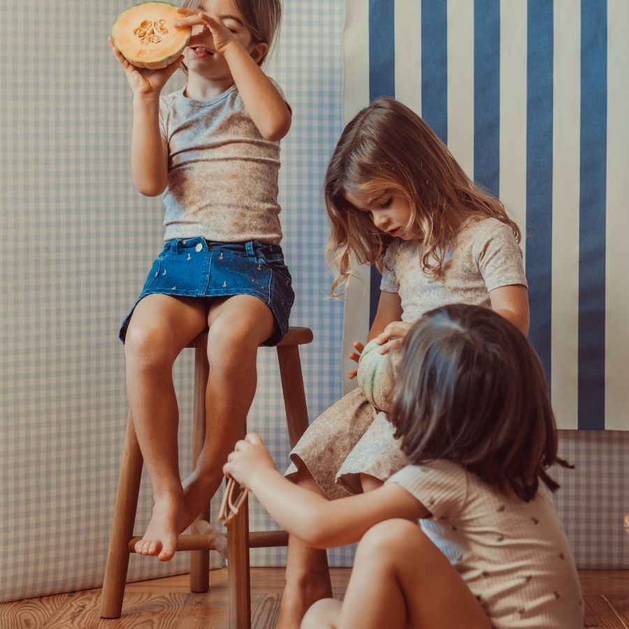 The Printed Short Sleeve Tee - Bee