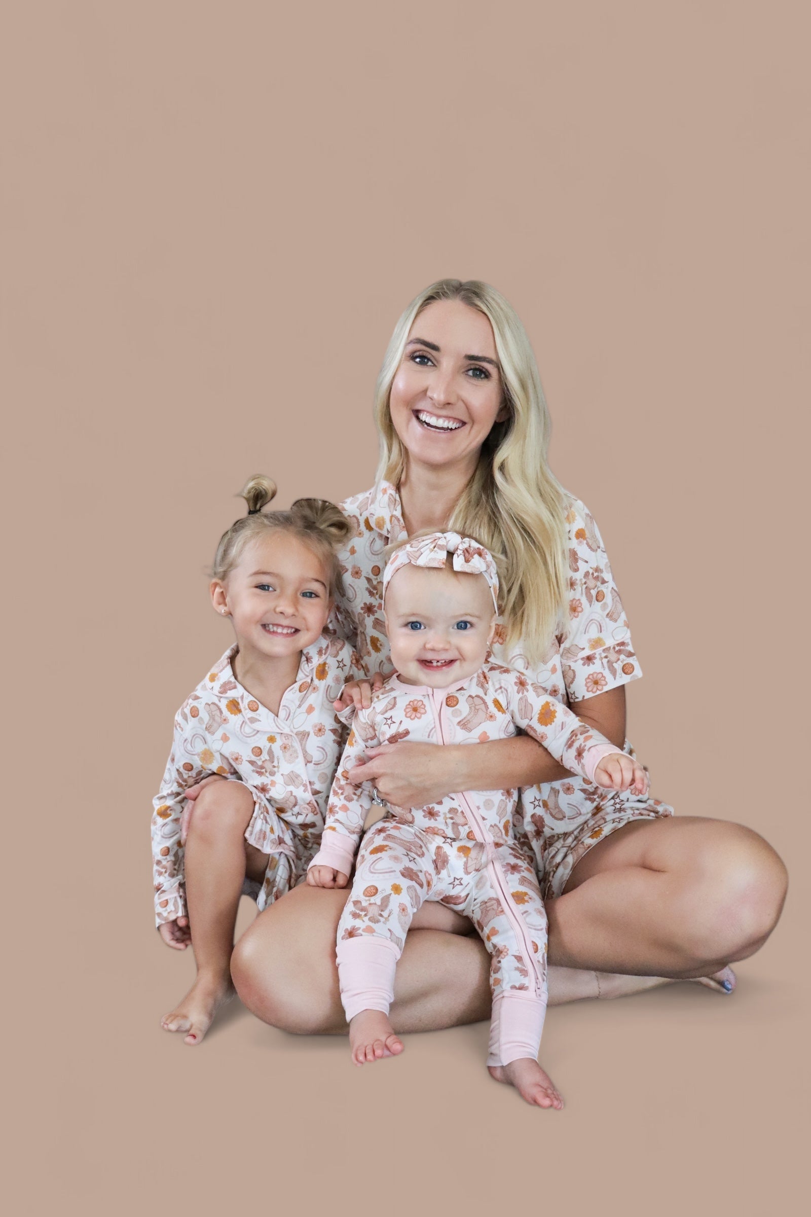 Flowers And Boots Women’s Dream Short Set