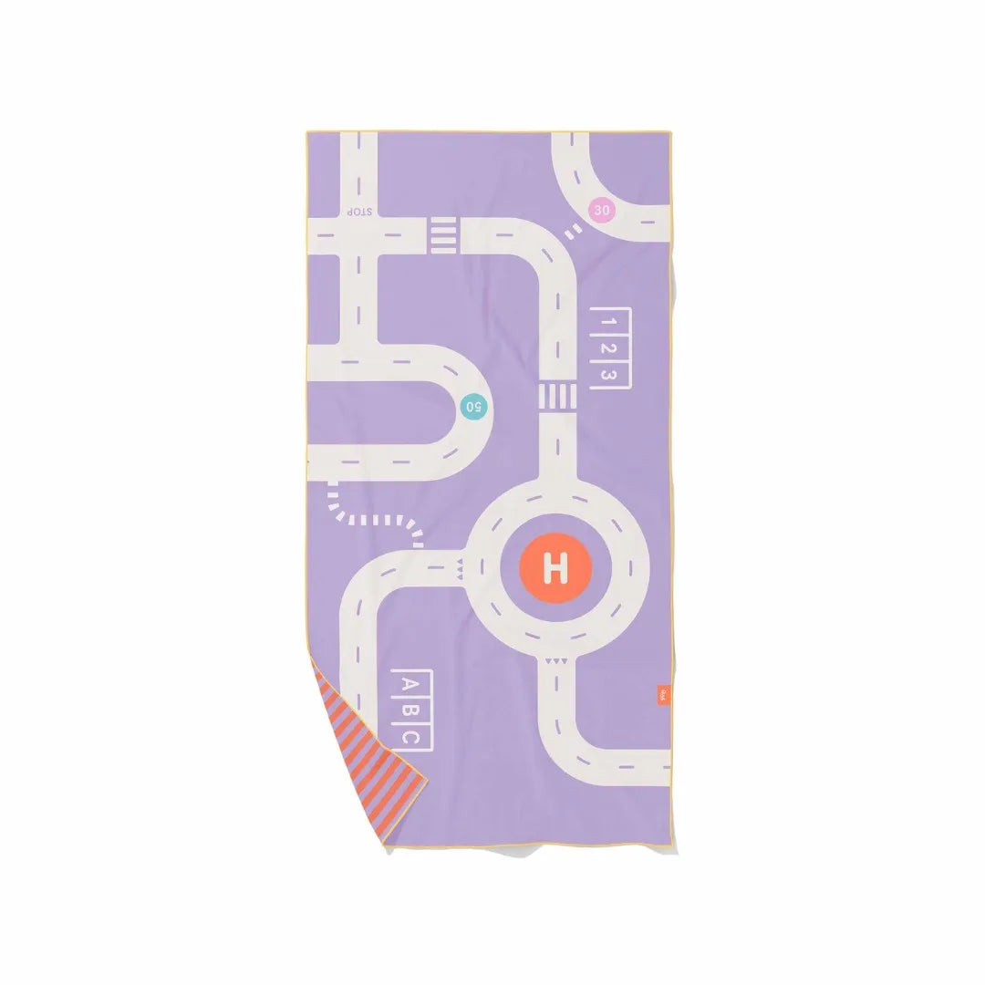 Play Towel On The Road