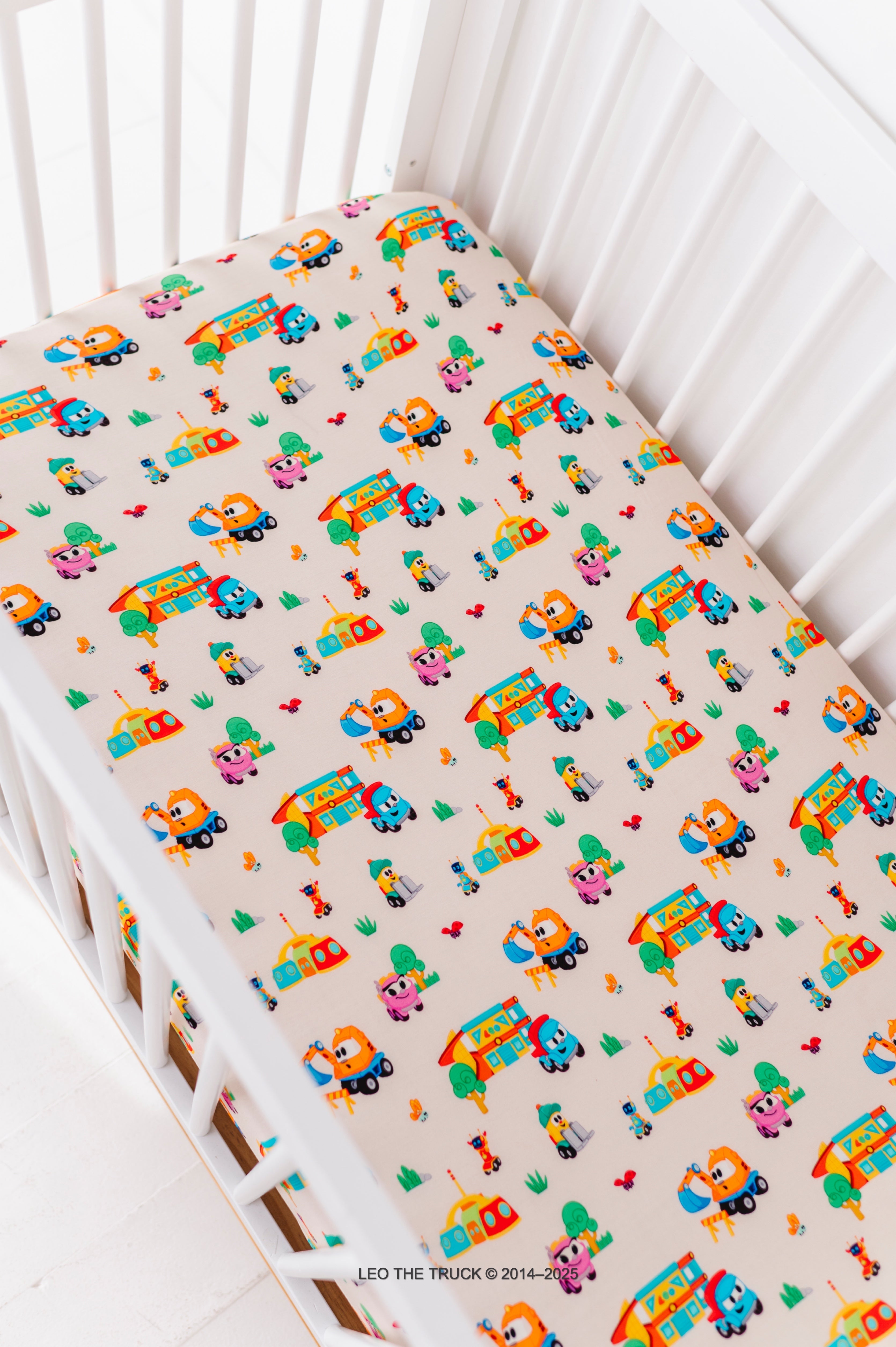 Leo The Truck™ Crib Sheet