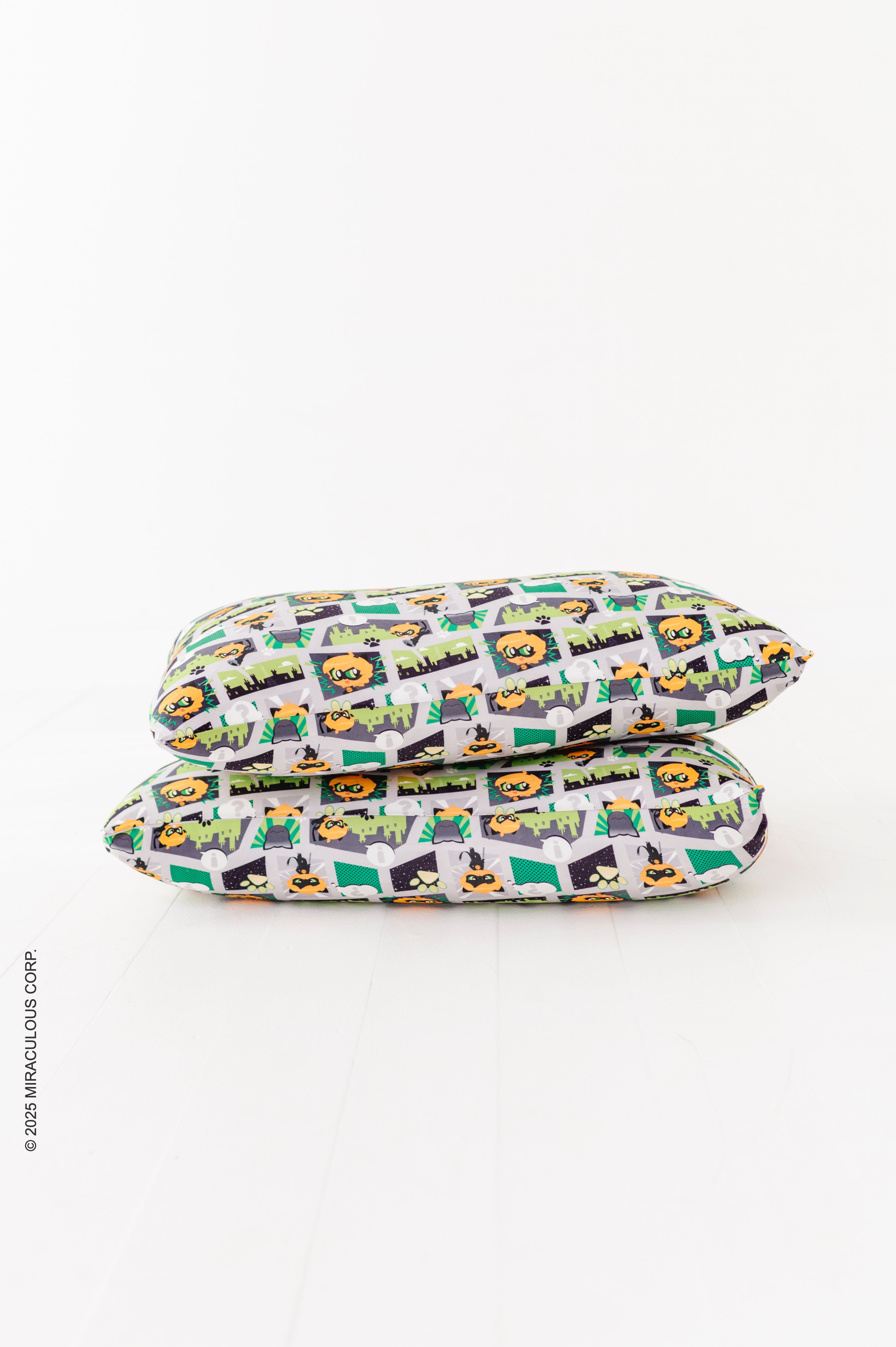 Miraculous™ Chibi Zipper Pillowcase Set: Cat Noir