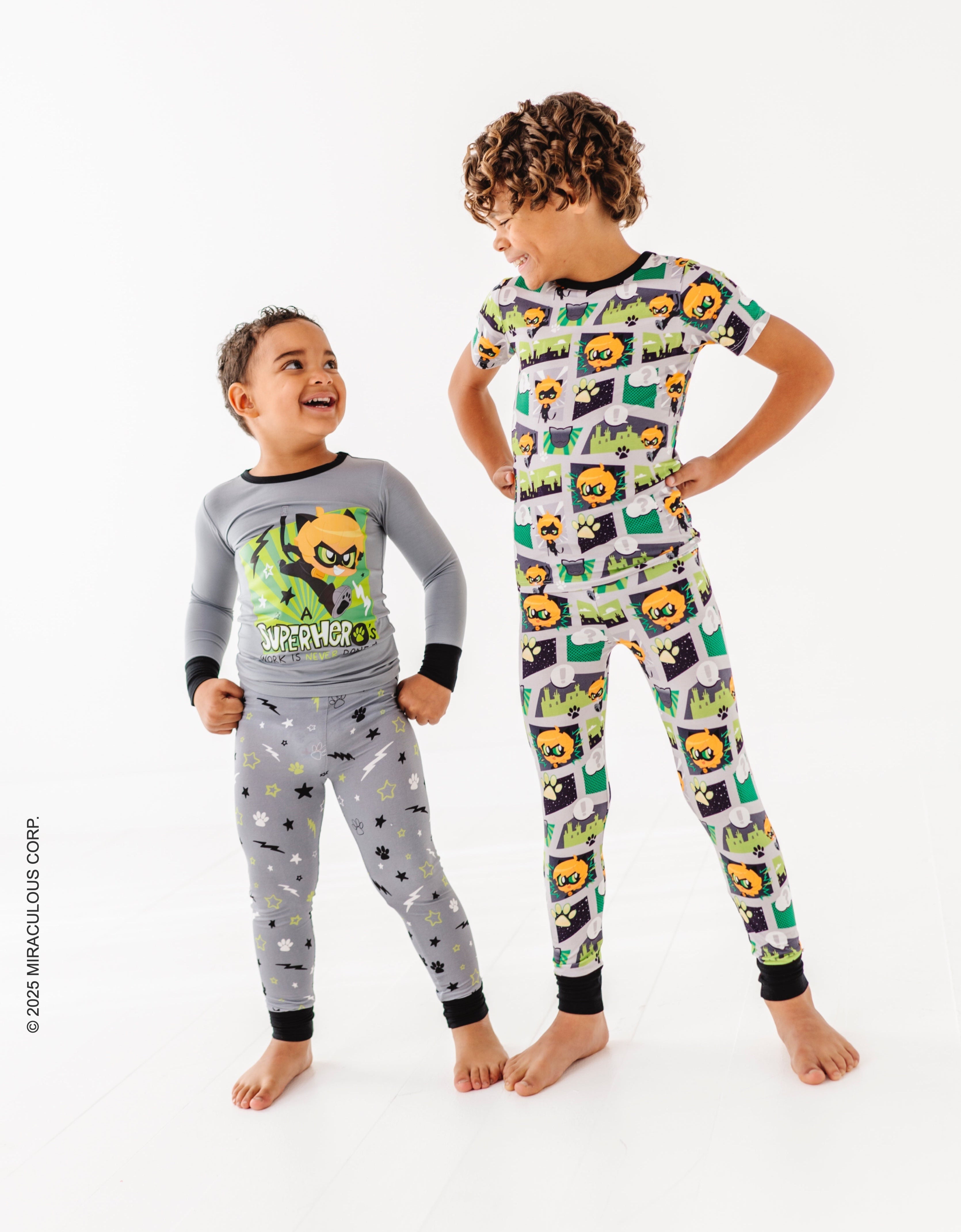Miraculous™ Chibi 2-piece Pajamas : Cat Noir - Short Sleeve