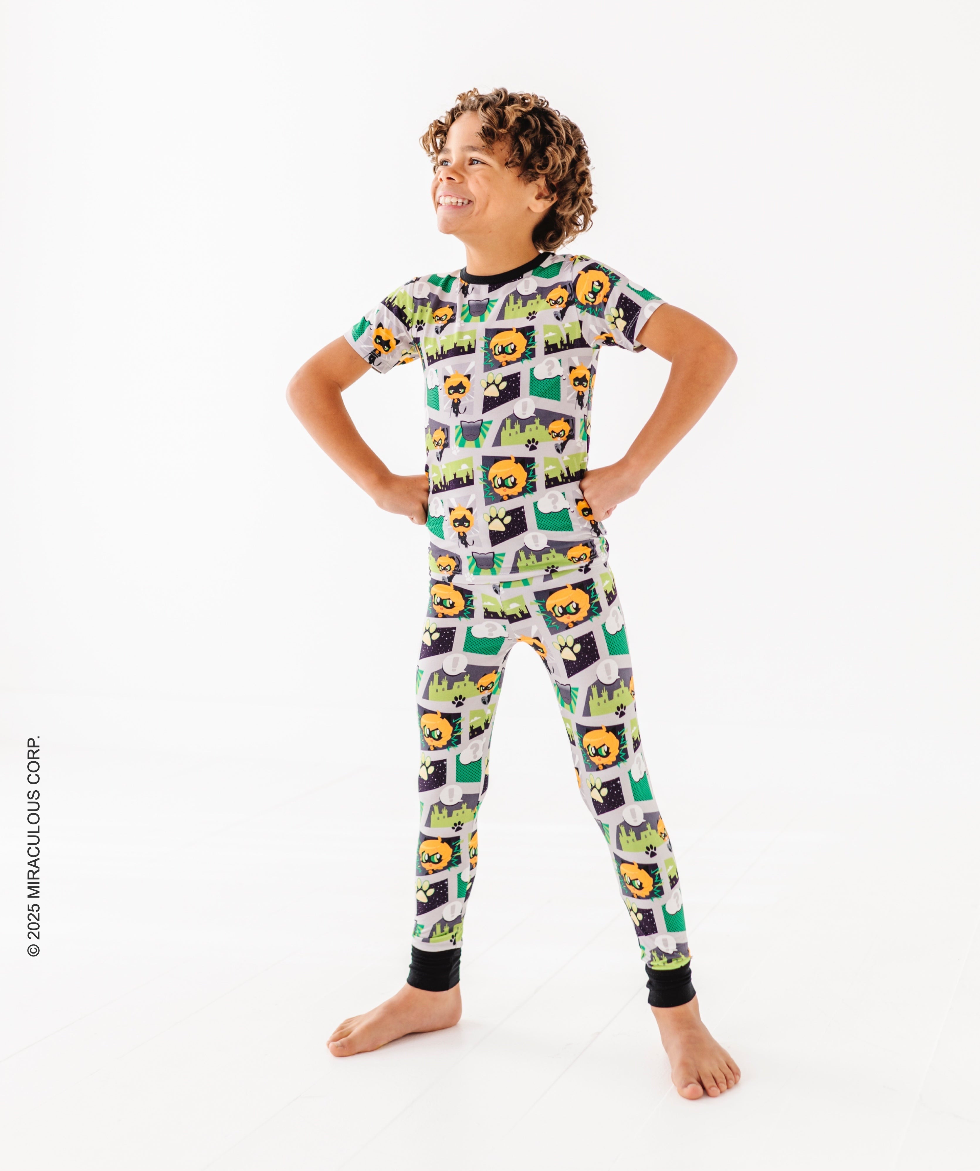 Miraculous™ Chibi 2-piece Pajamas : Cat Noir - Short Sleeve