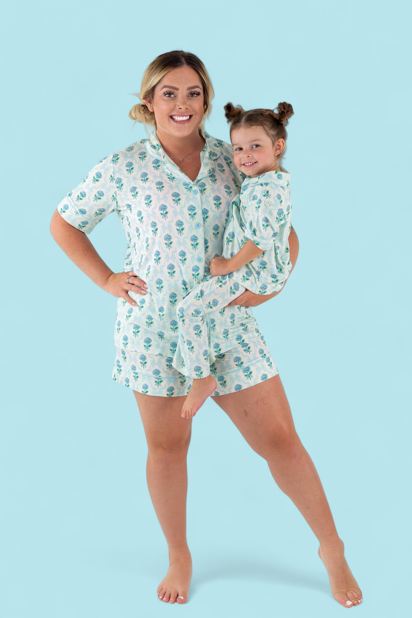 Blue Ribbon Blooms Women’s Dream Short Set