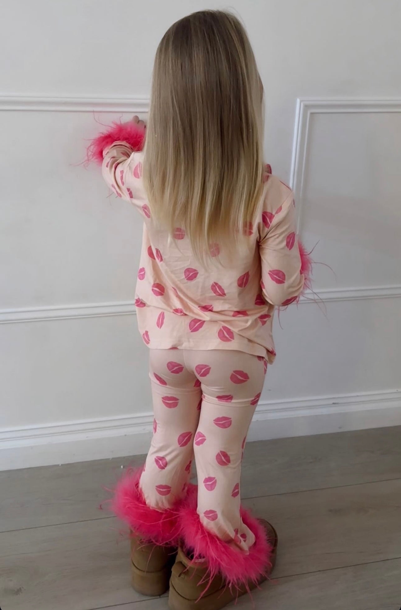 Pucker Up Girl's Flare Feathered Dream Set