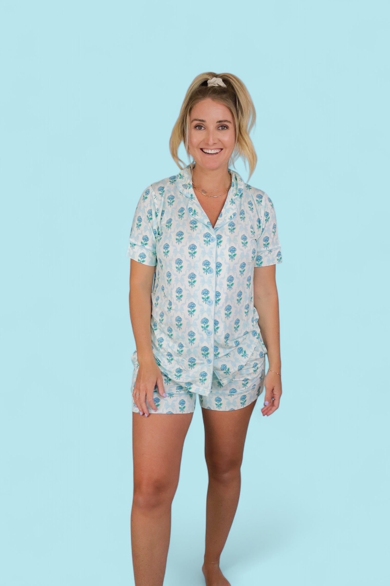 Blue Ribbon Blooms Women’s Dream Short Set