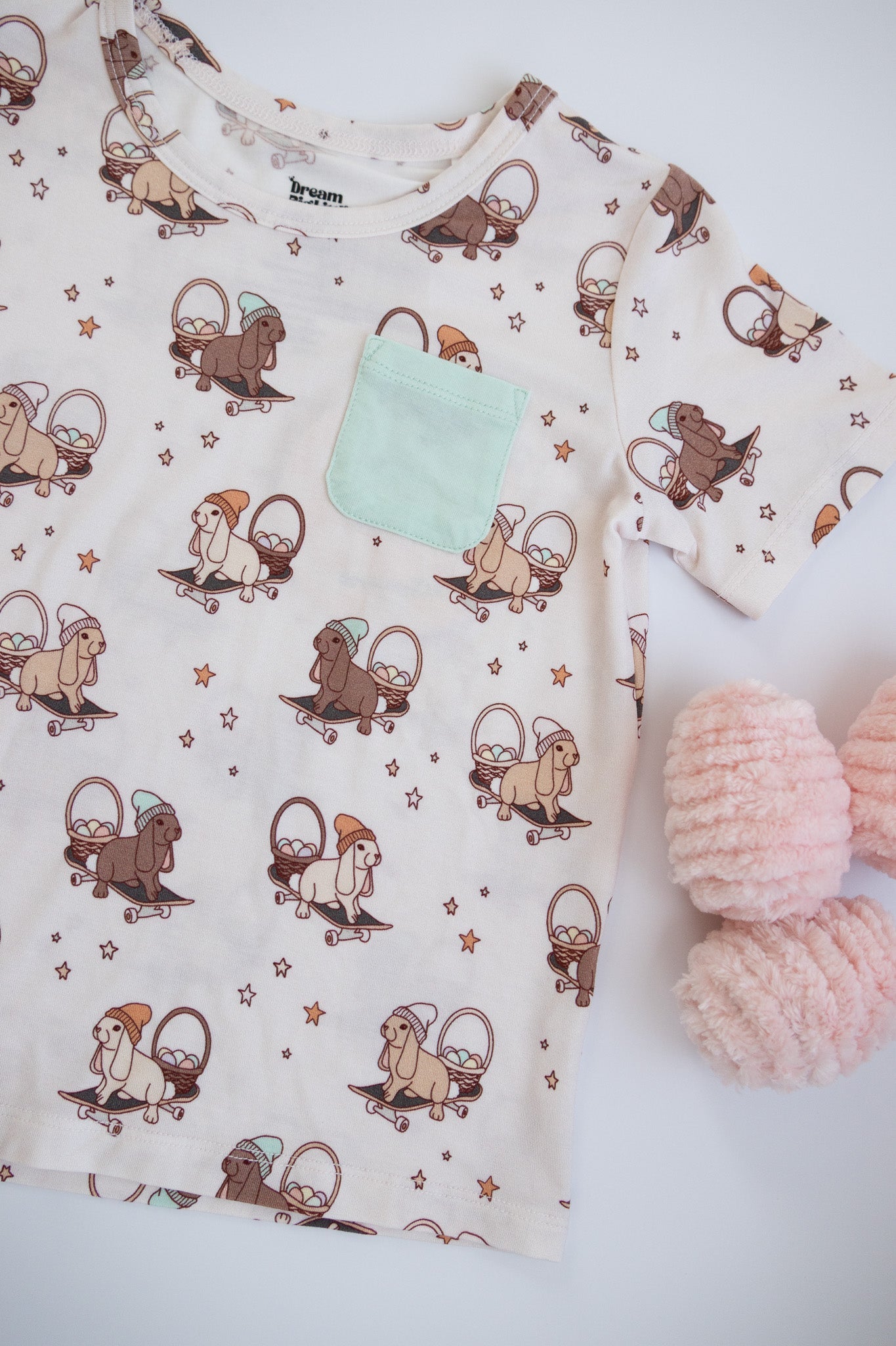 Skating Egg Hunt Dream Pocket Tee