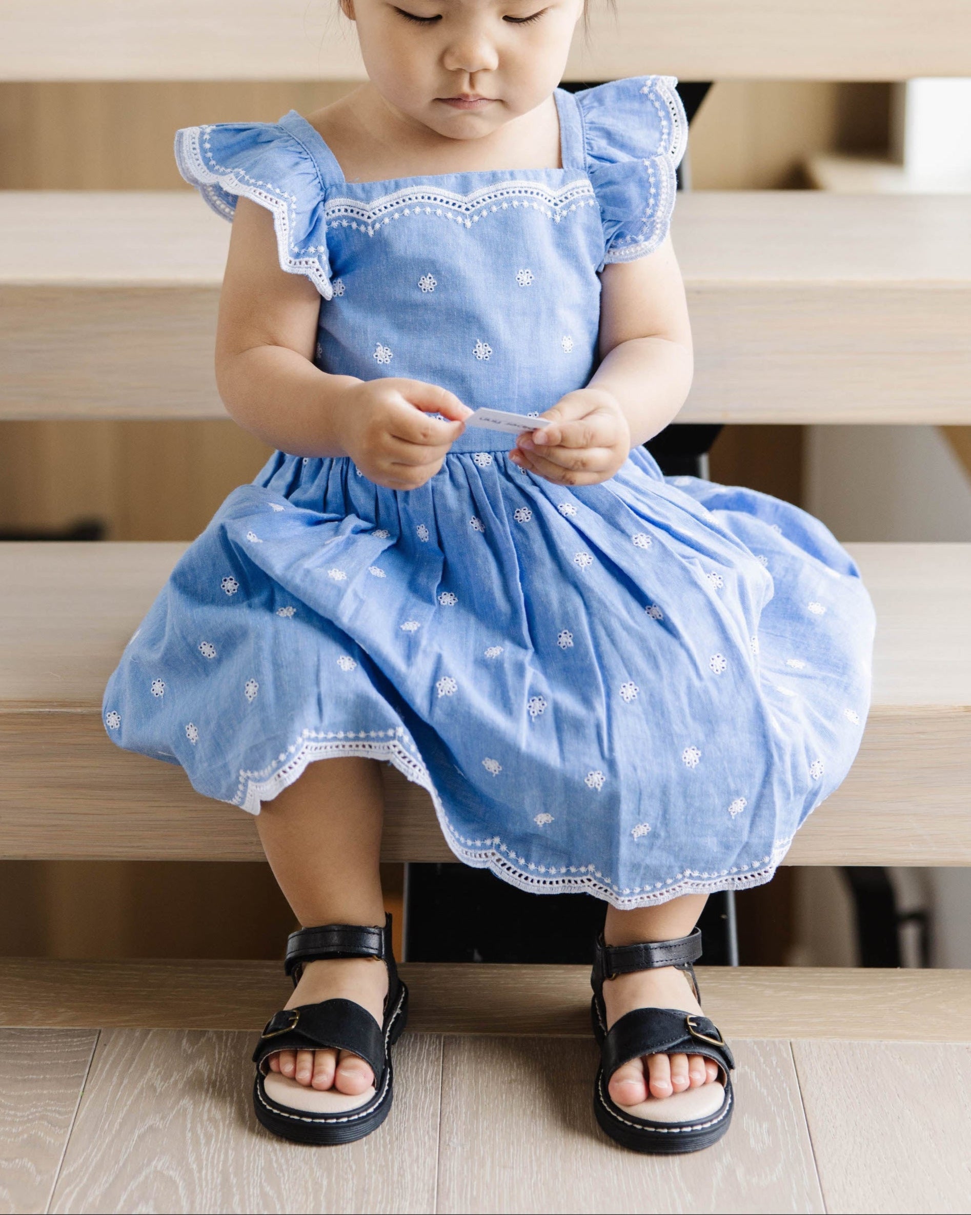 Black - Lug Sole Sandal