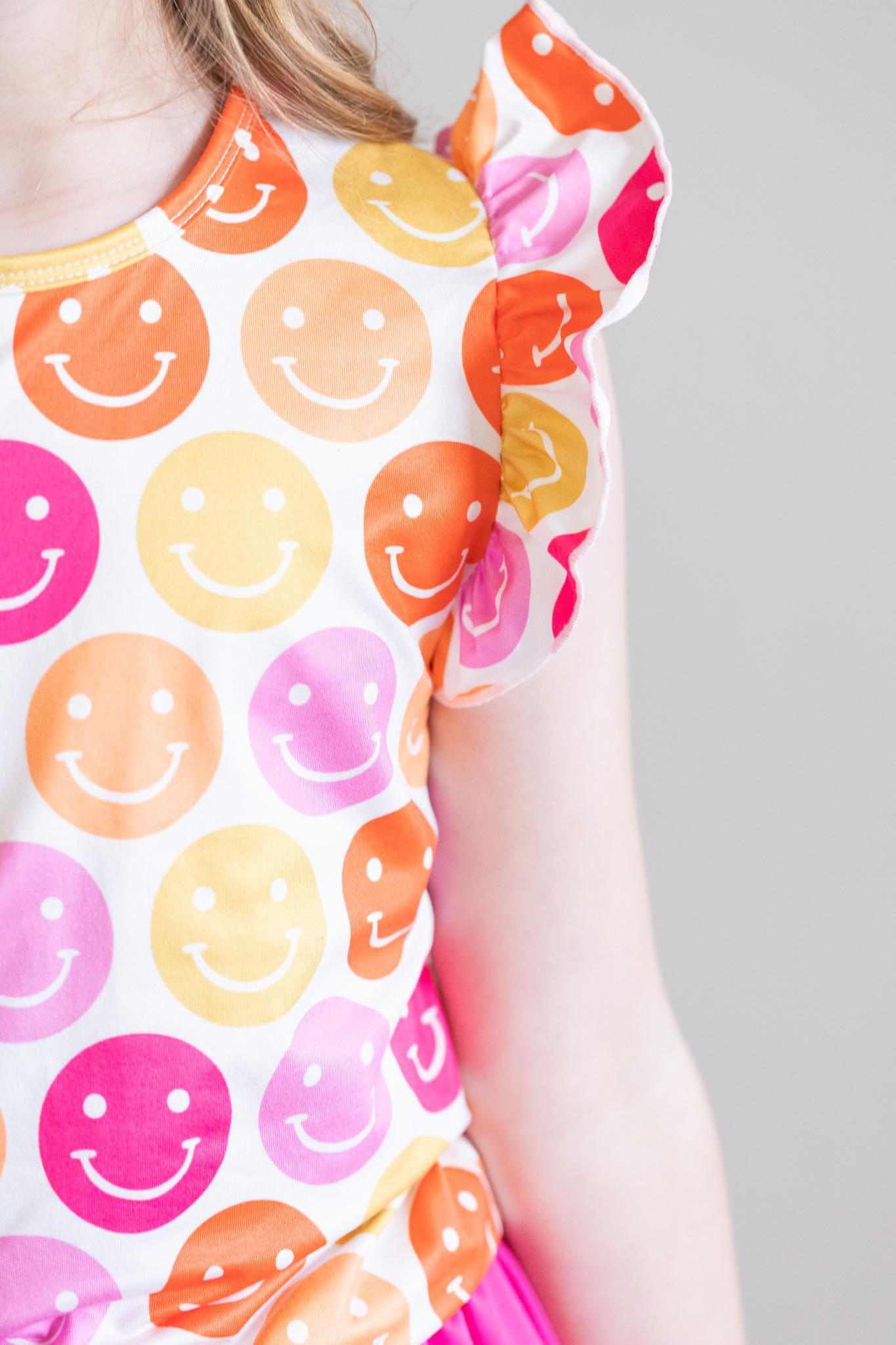 Don't Worry, Be Hippy S/s Ruffle Tee