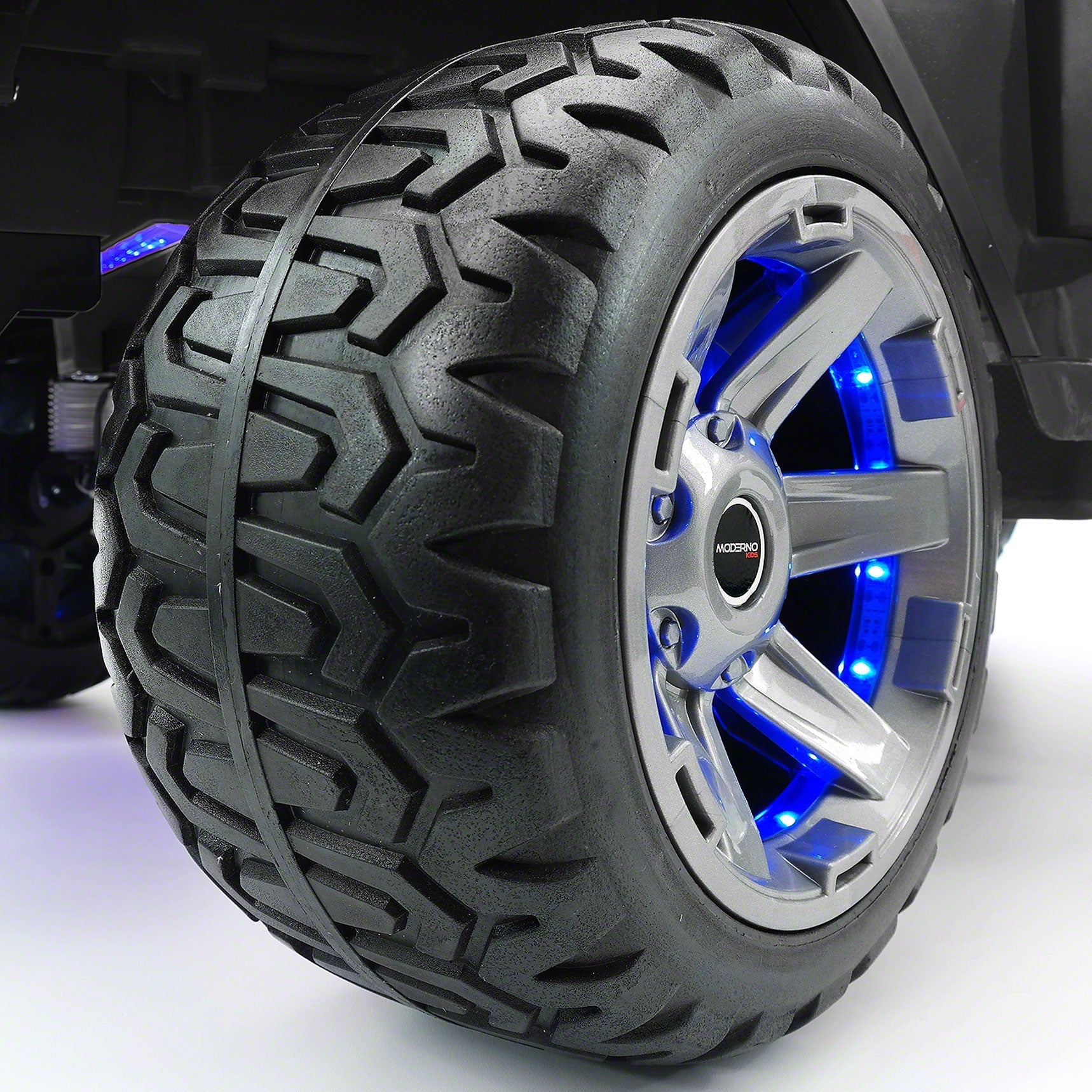 Trail Explorer 24v Kids Ride-on Car Truck With R/c Parental Remote | Gray