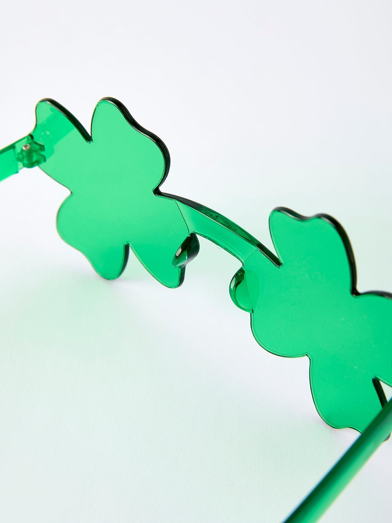 Green Shamrock Shaped Sunglasses For St. Patrick’s Day
