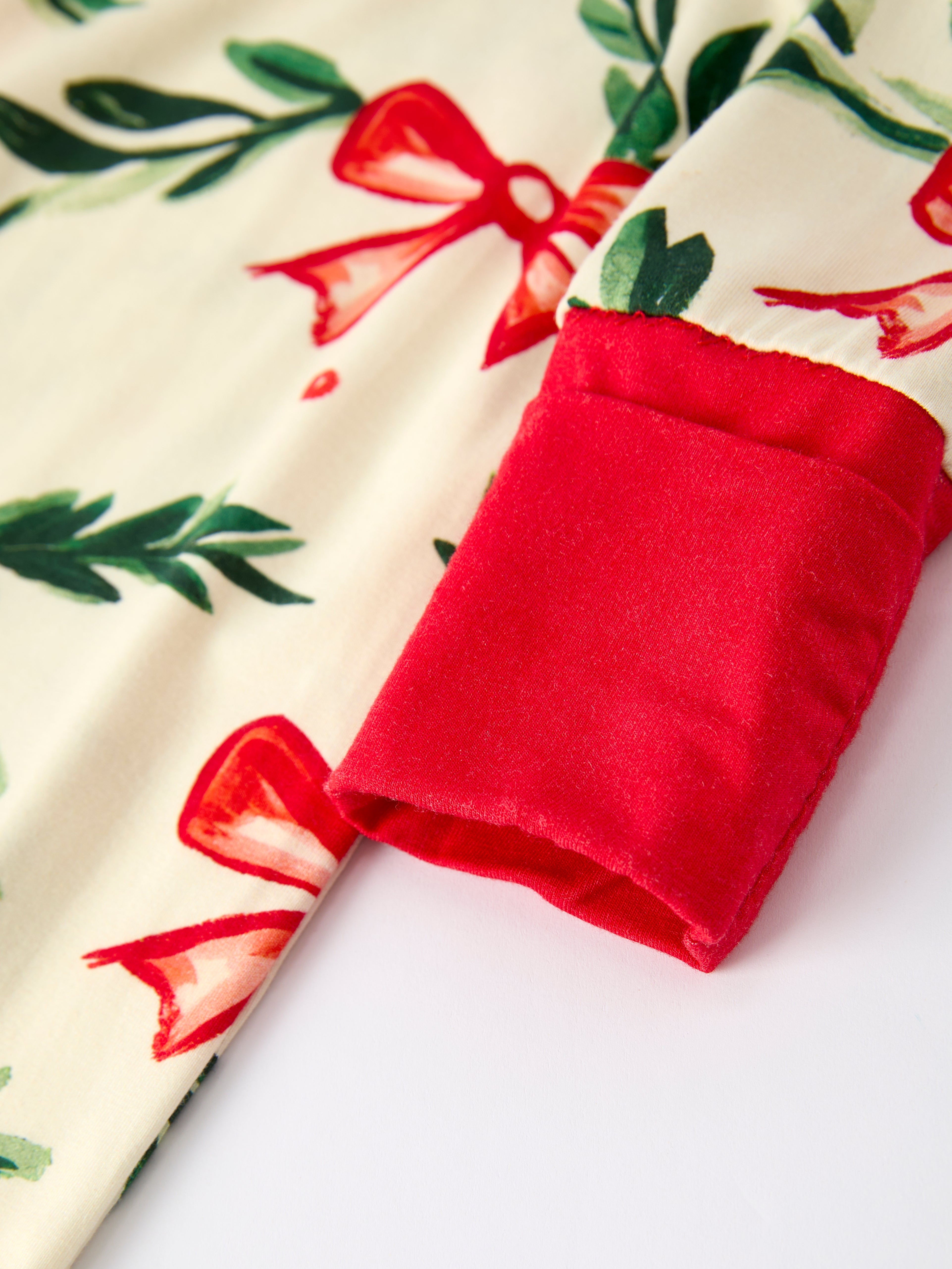 Mommy & Me Christmas Bow And Holly Print Pajama Girls Romper