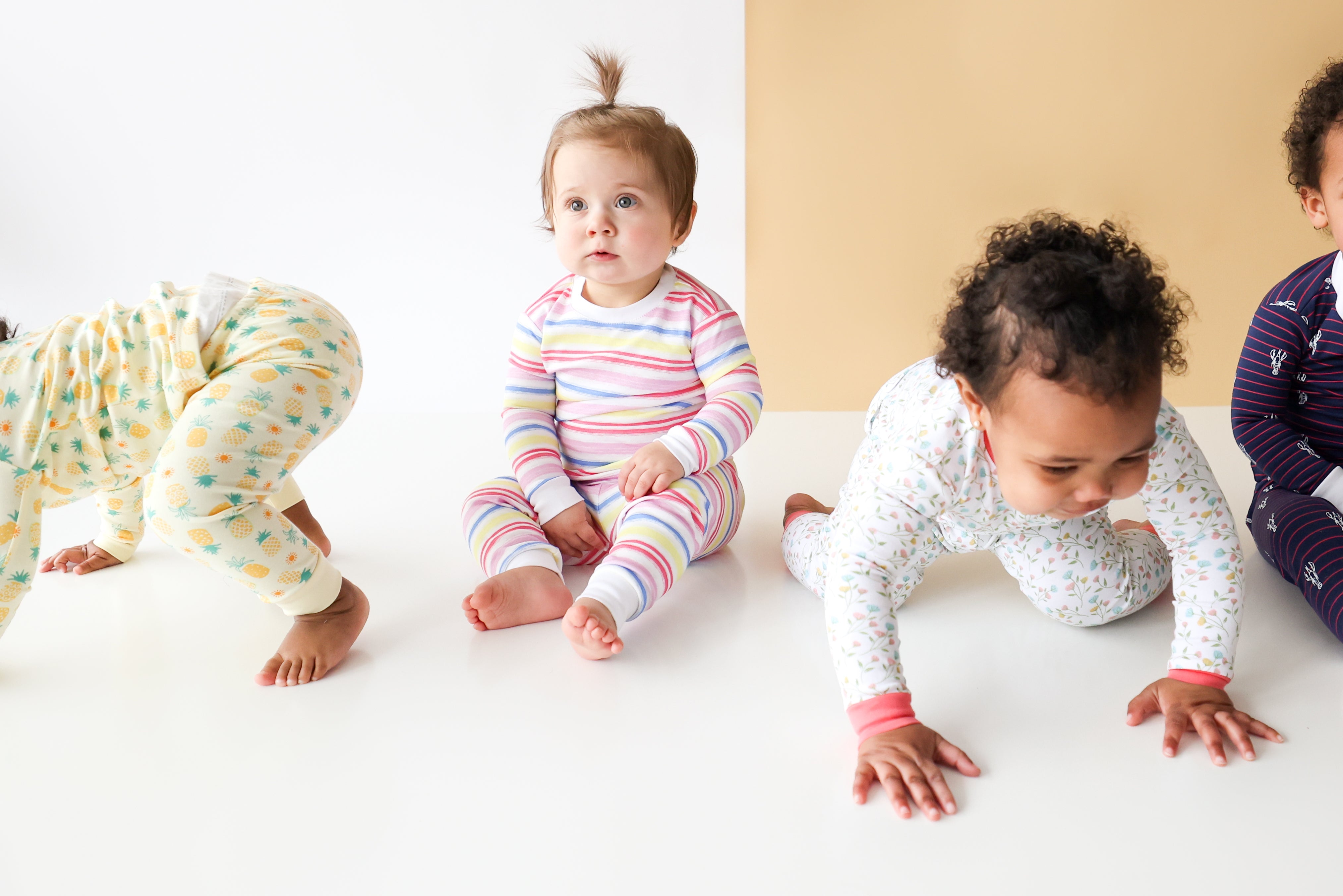 Pineapple Print 2-piece Pajama