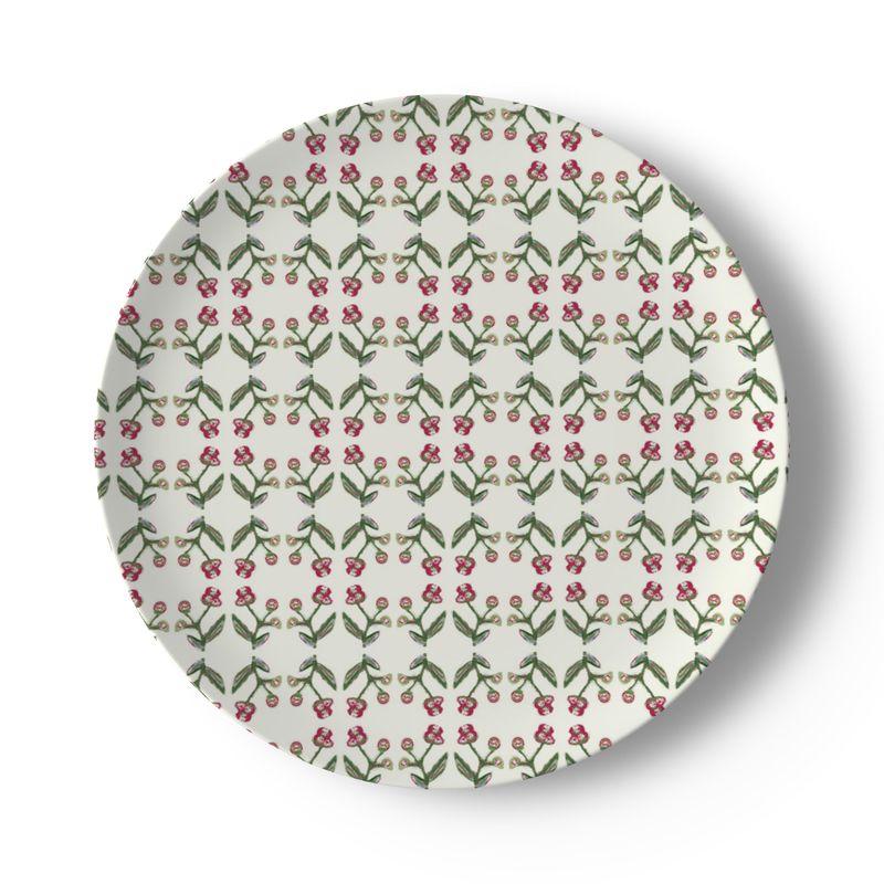 Set Of Holiday Berry Antonia China Plates (set Of 4 Or 8)