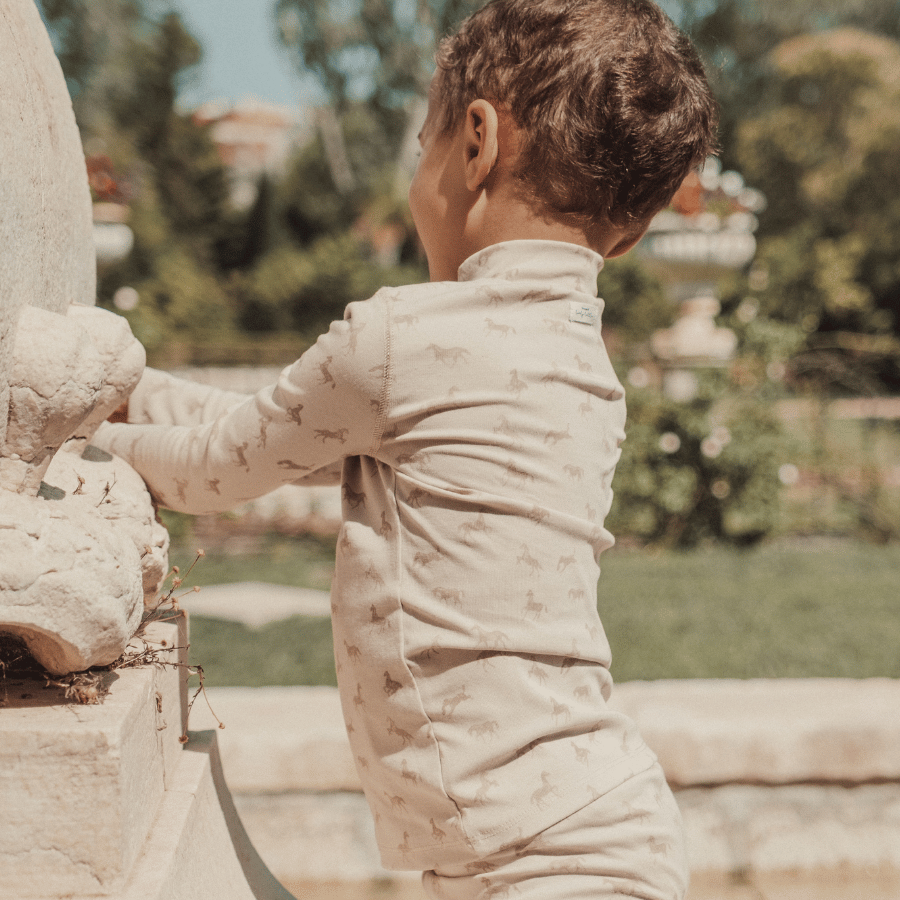 The Printed Tutleneck - Horse