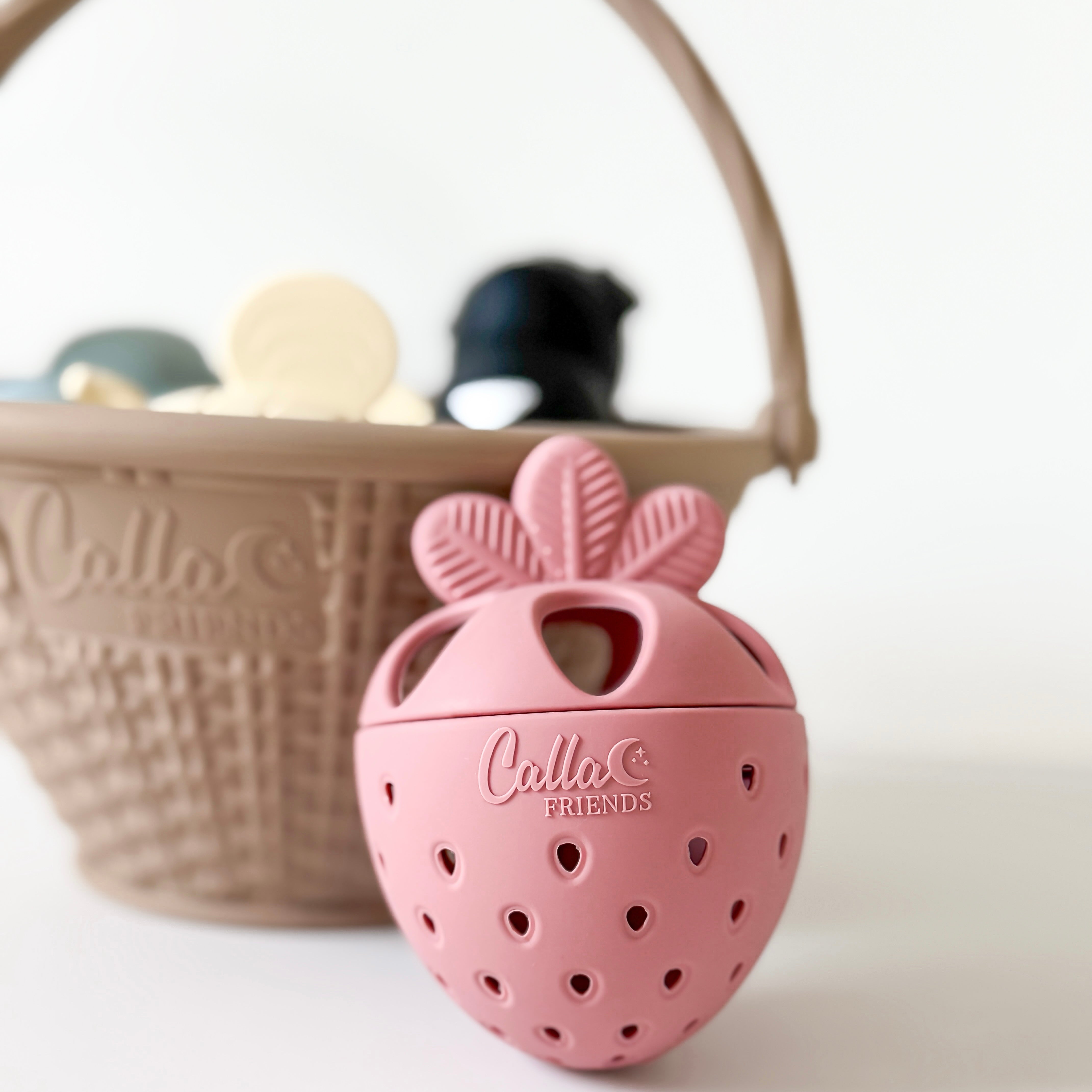 Strawberry Patch Bath Toys