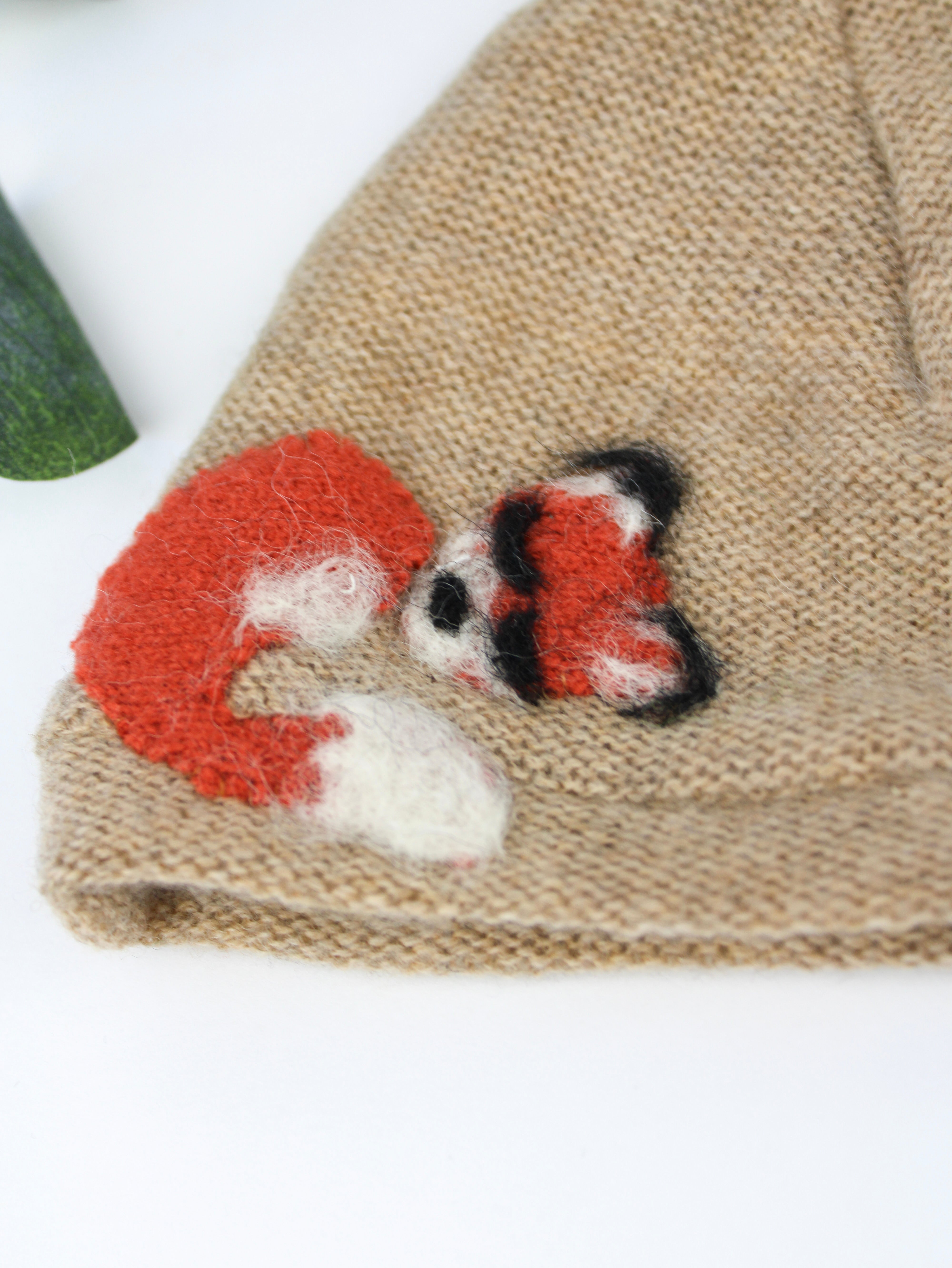 Sleeping Fox Cashmere Hat - Newborn