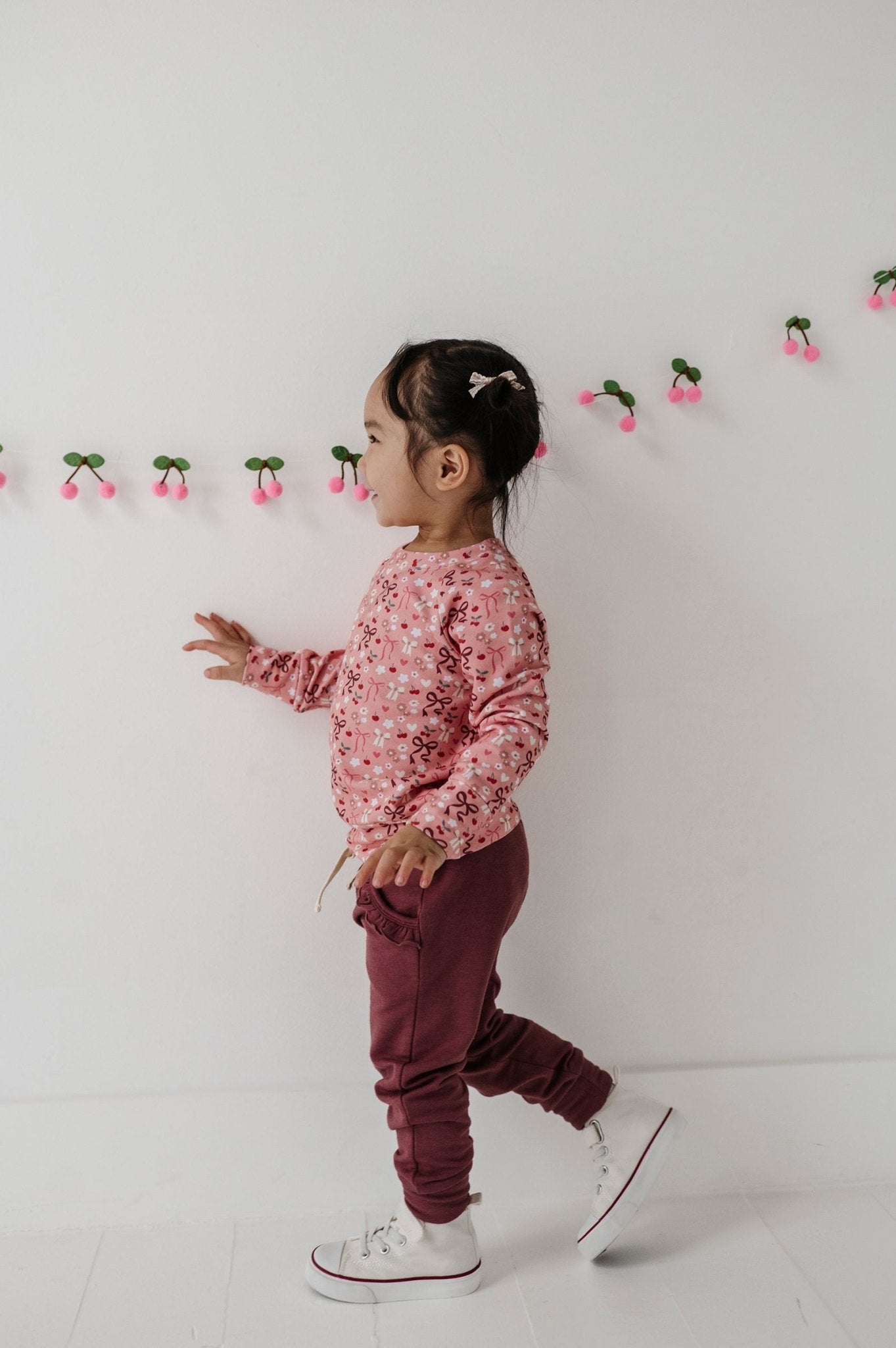 Girl's Raglan Sweatshirt