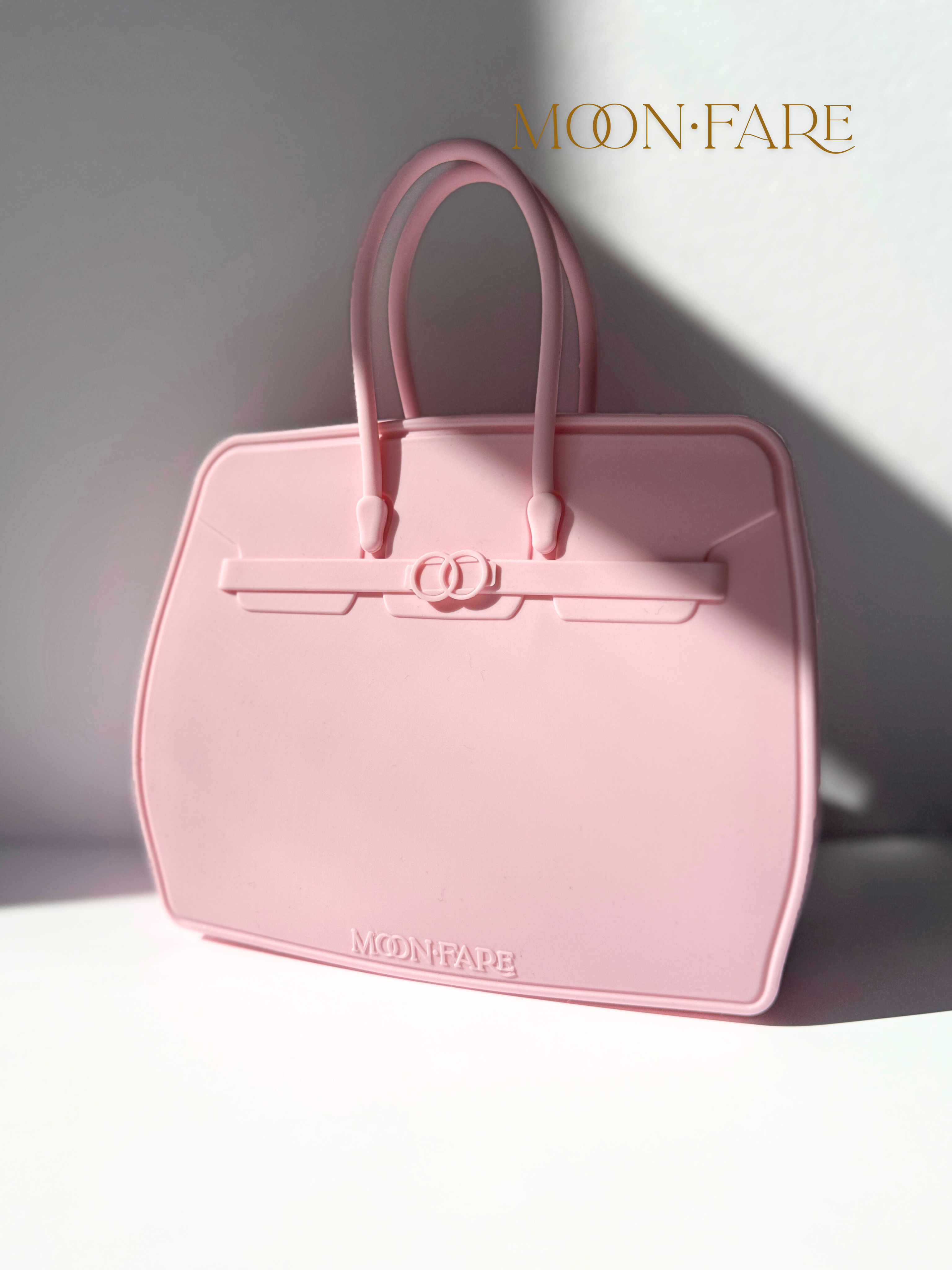 Snack Tote: French-inspired Luxury Holder For Chic Kids