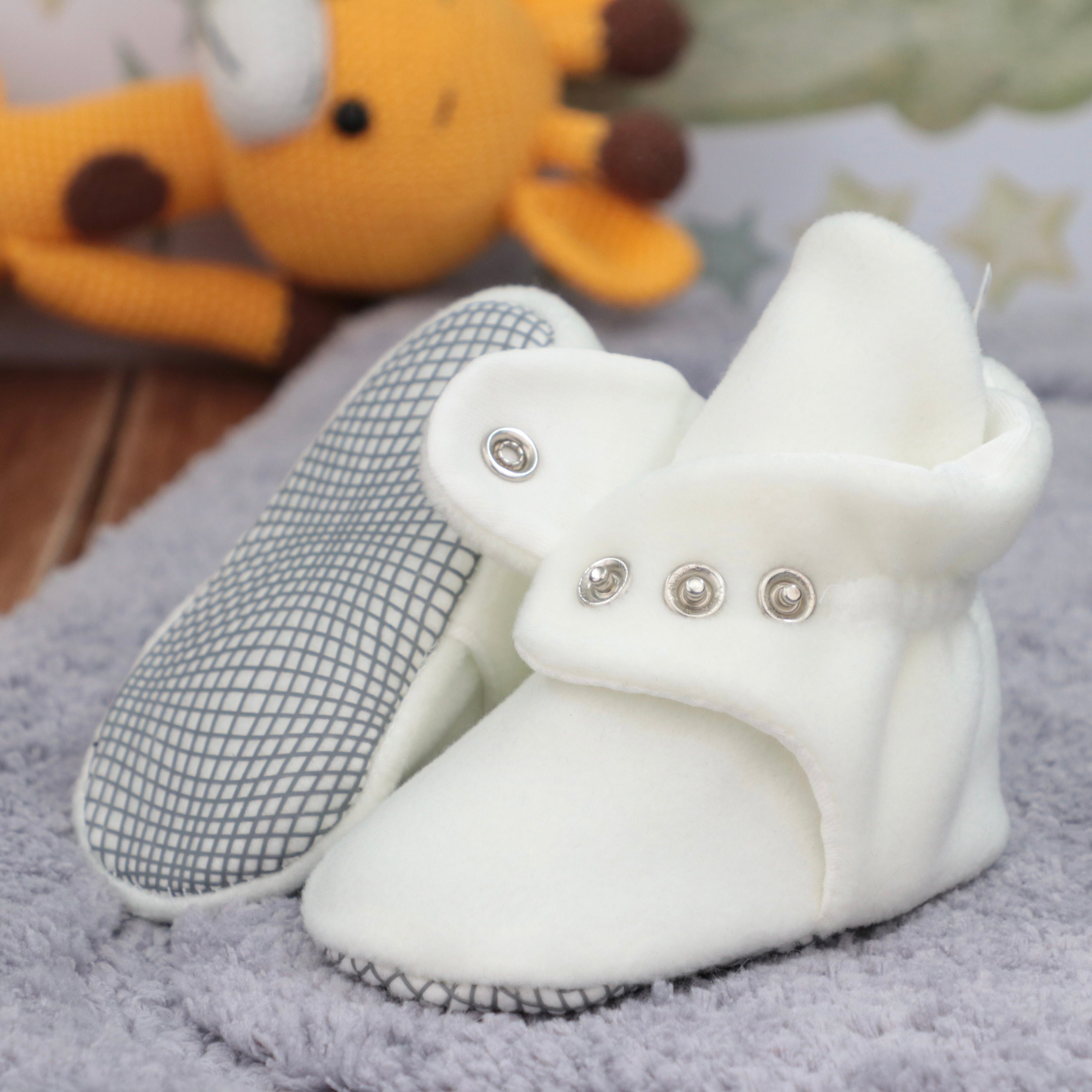 Anti-slip Sole, Fleece Baby Booties, Newborn Home Booties, Sweat Proof Organic Cotton Lining, White