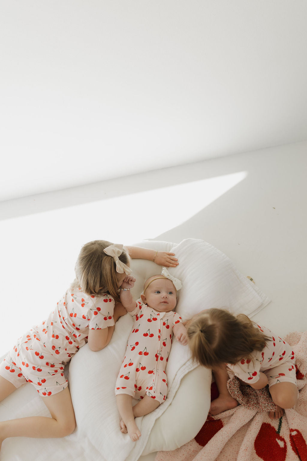 Shortie Bamboo Zip | Cherry Orchard