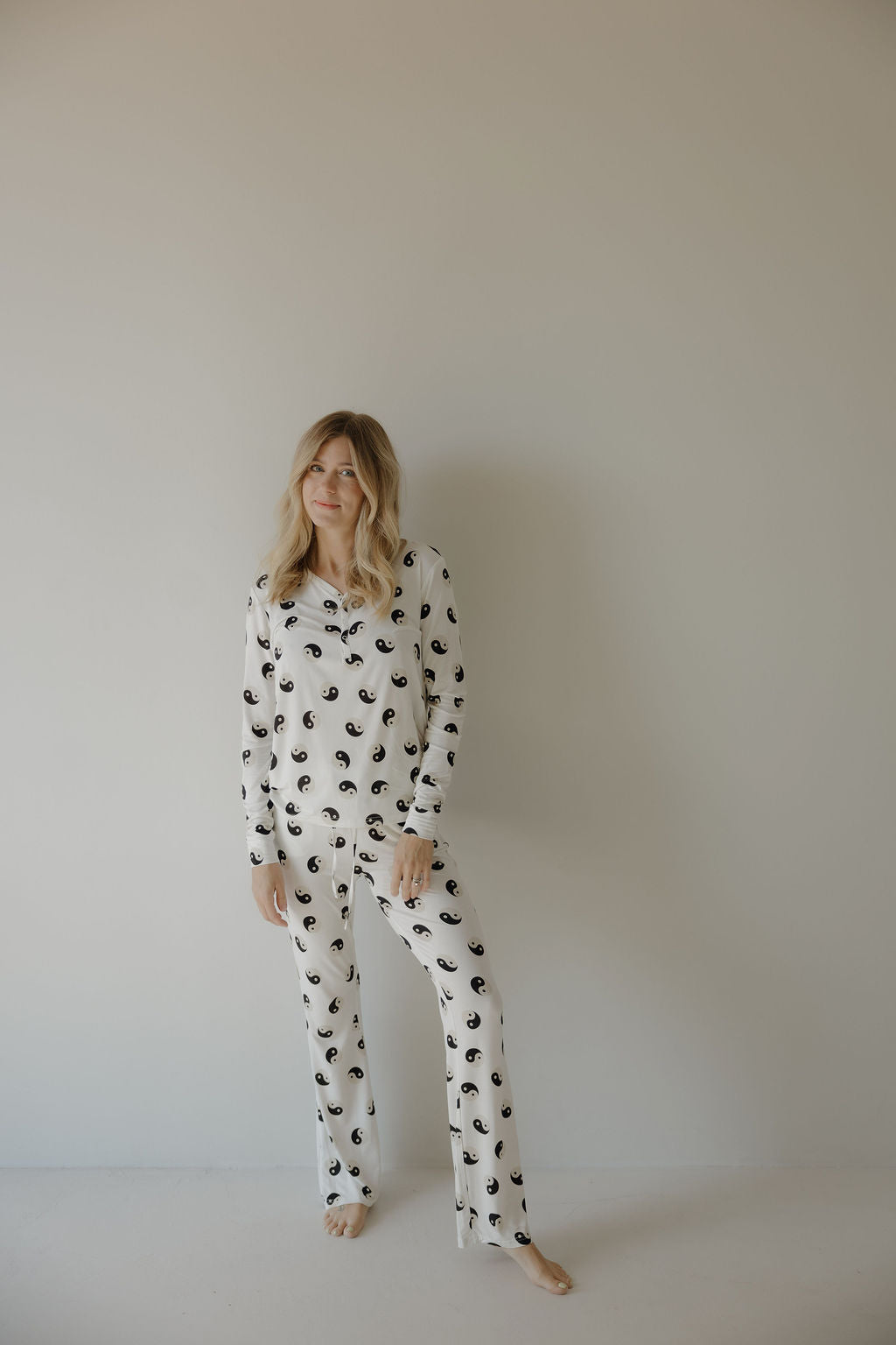 Women's Bamboo Pajama | Black & White Yin Yang