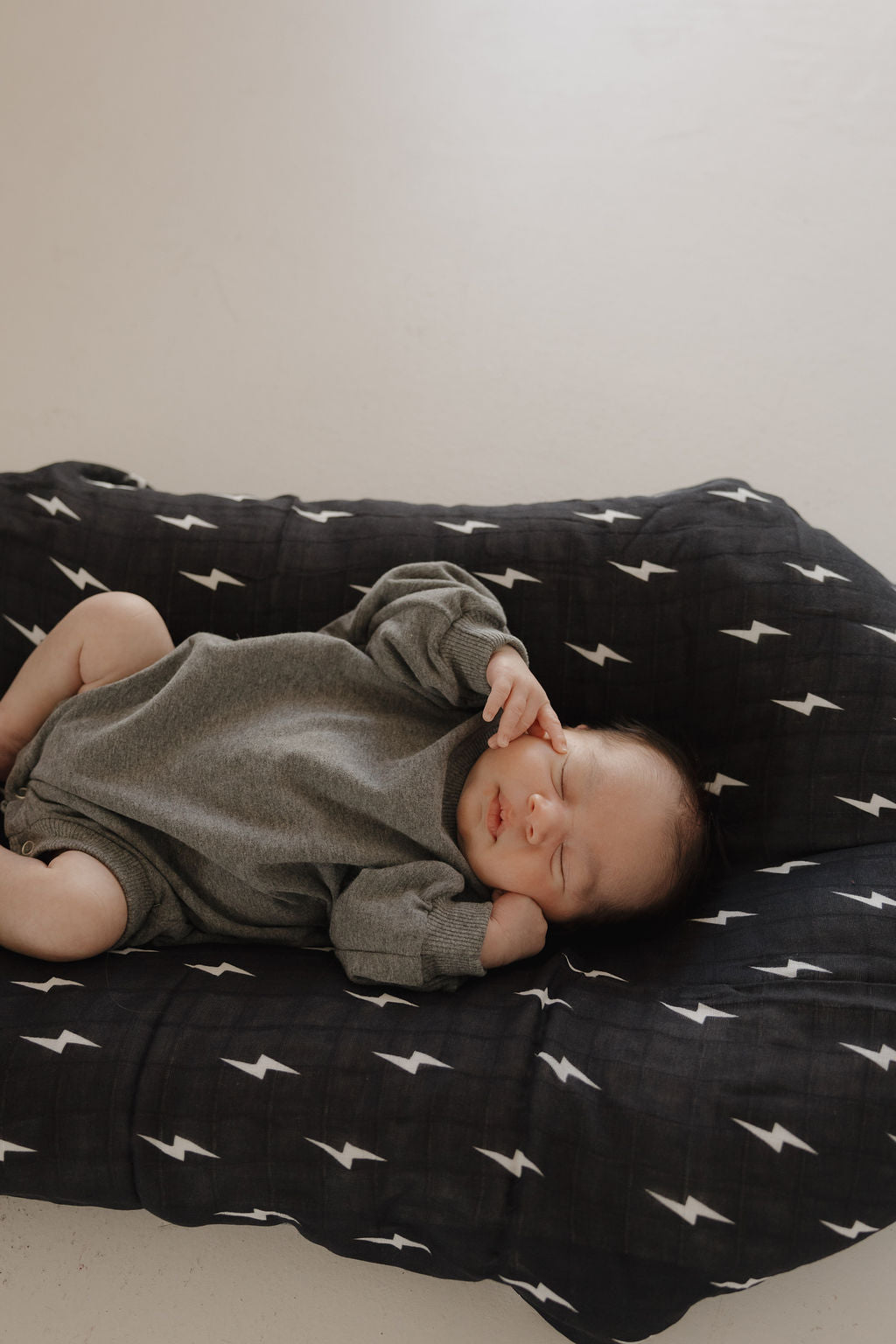 Sweatshirt Romper | Charcoal