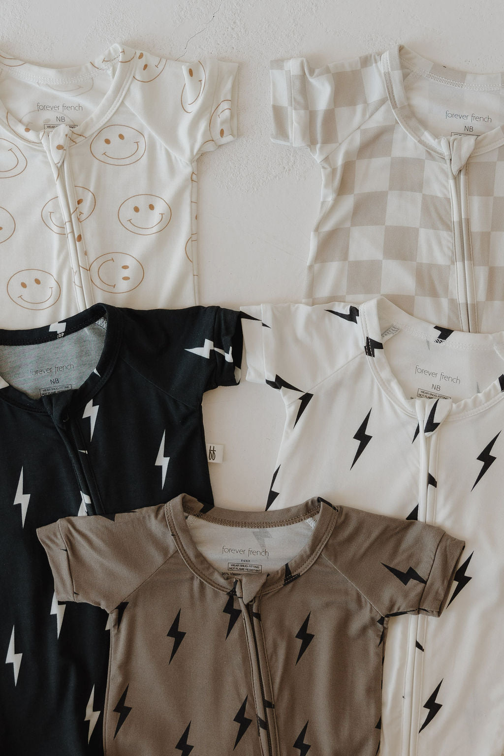 Shortie Bamboo Zip | White & Black Lightning Bolt