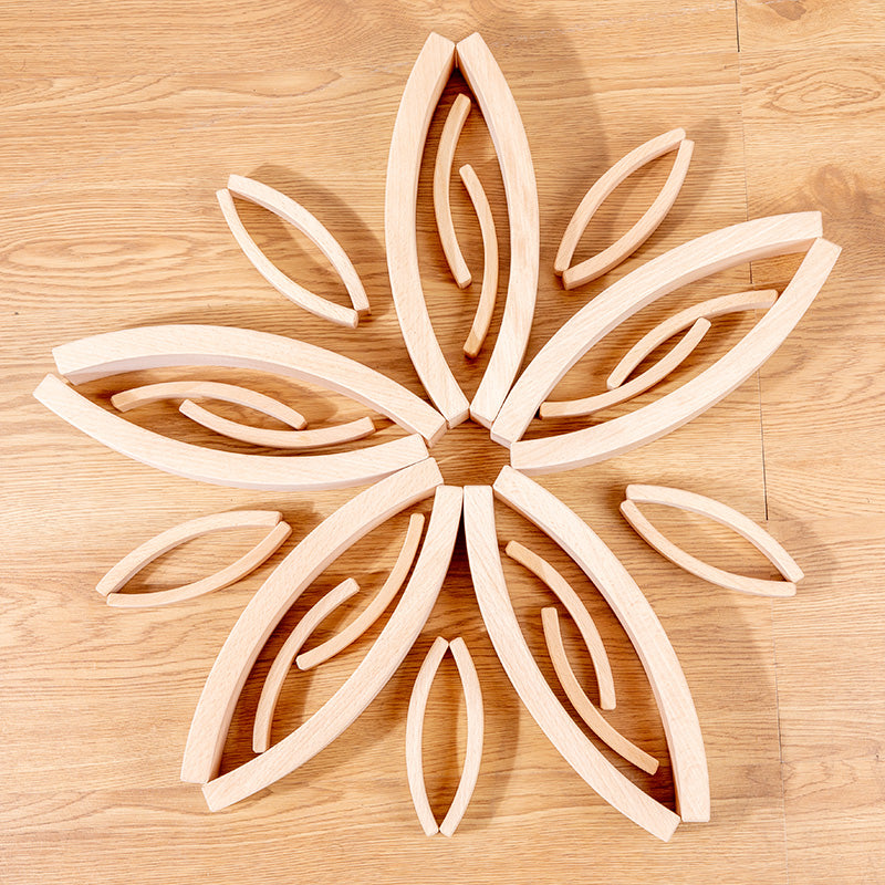 28 Pcs Mini Curved Natural Wooden Building Blocks With Storage Tray