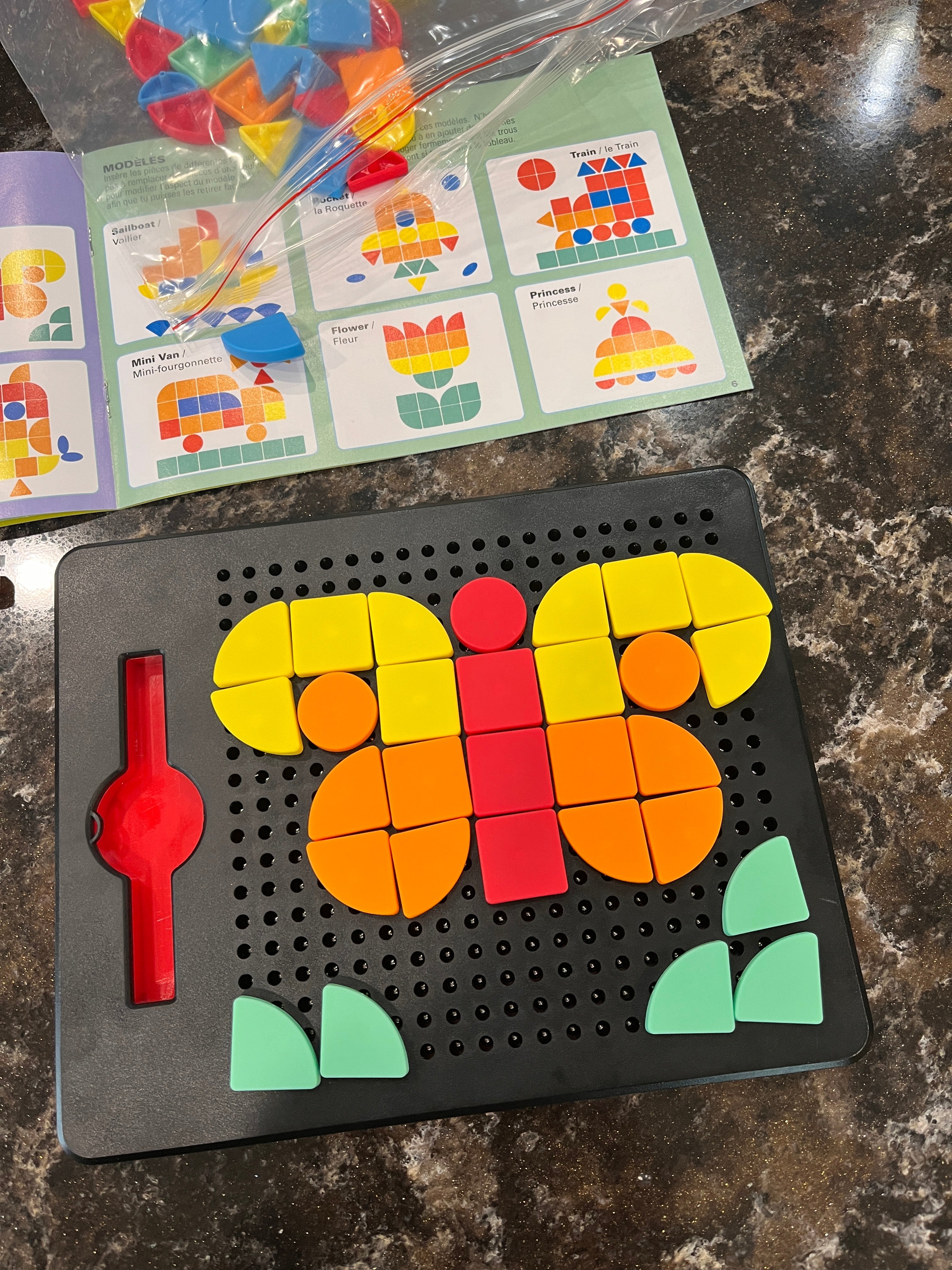 Magnetic Design Board 2-in-1 Activity Pad