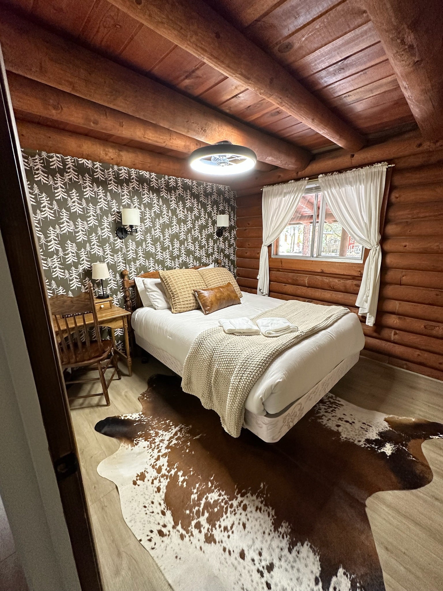 Cascade Wallpaper By Cassandra Zaniboni