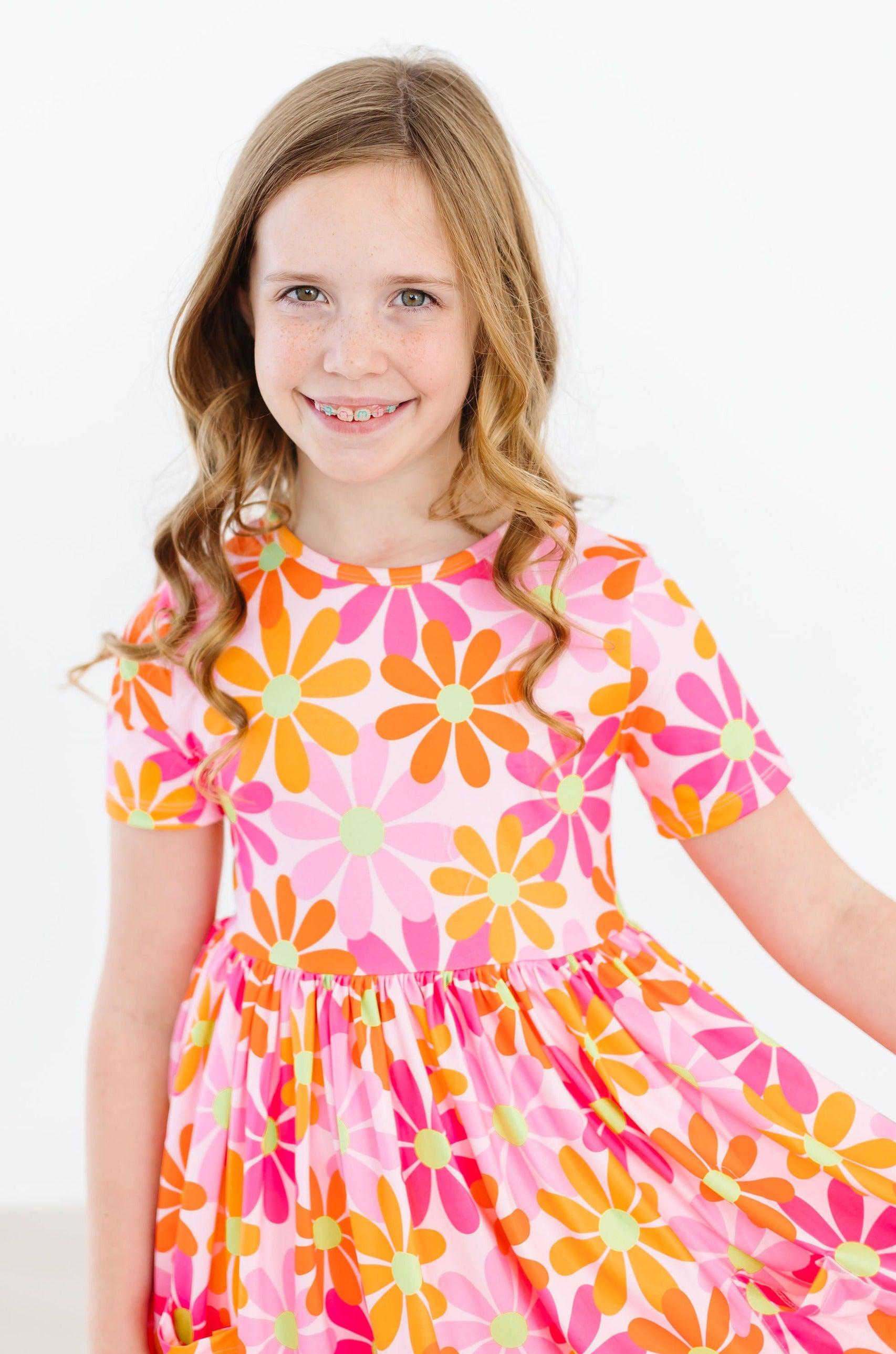 Retro Daisies S/s Pocket Twirl Dress