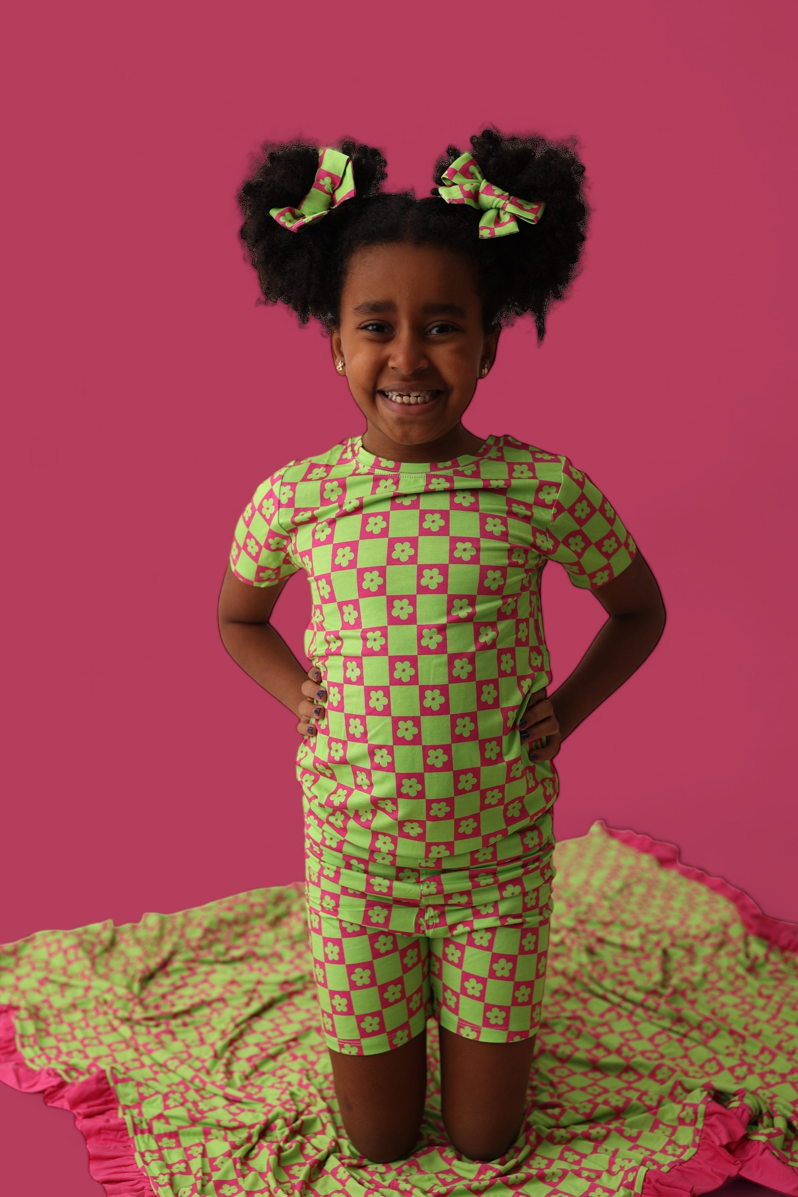 Wild Daisy Checkers Dream Short Set