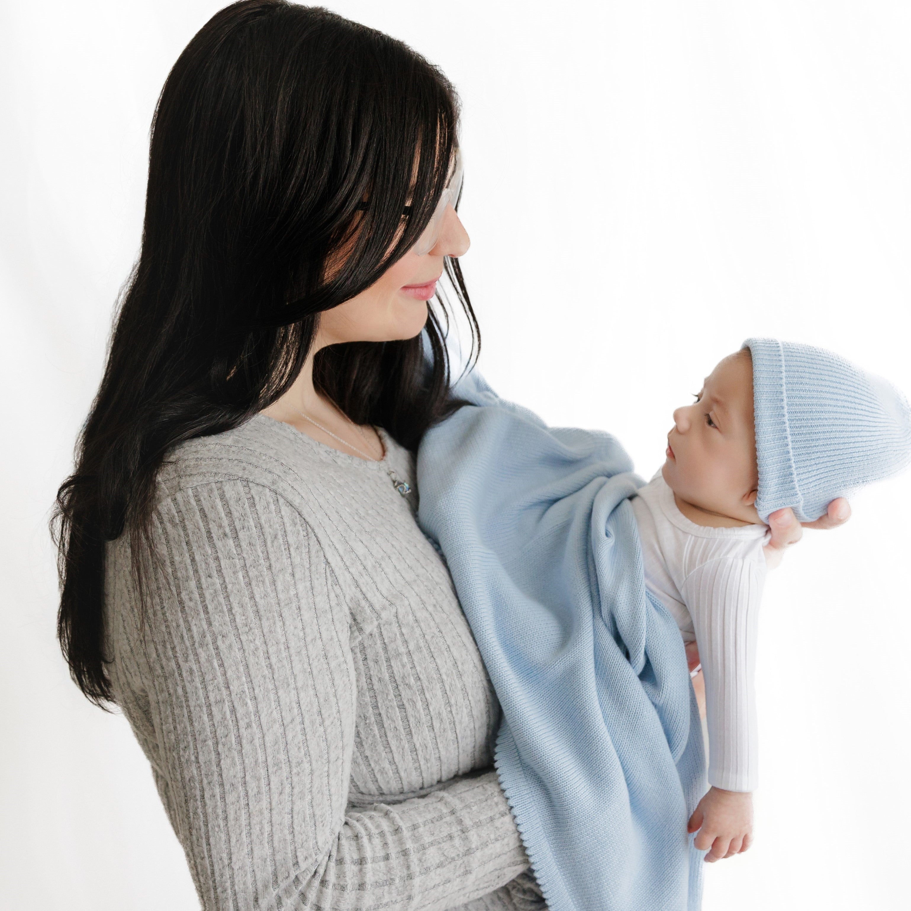 Luxe Collection 100% Organic Cotton Luxury Knit Baby Blanket + Hat Set With Gift Box