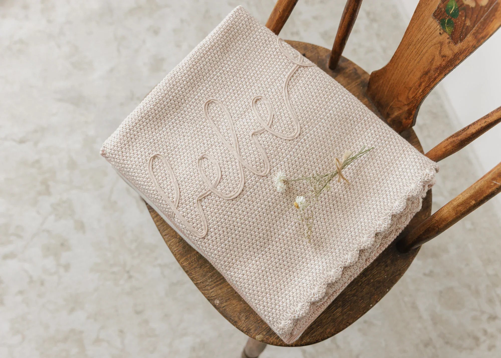 Peluche Melange Scalloped Ribbon Stitching Blanket