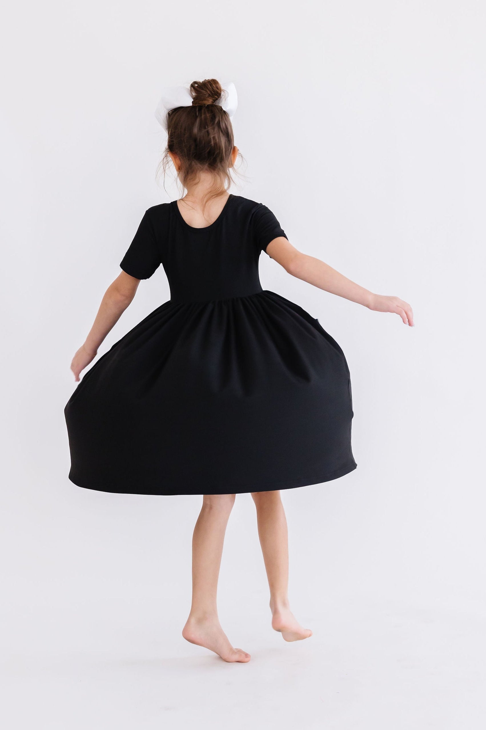 Black S/s Pocket Twirl Dress