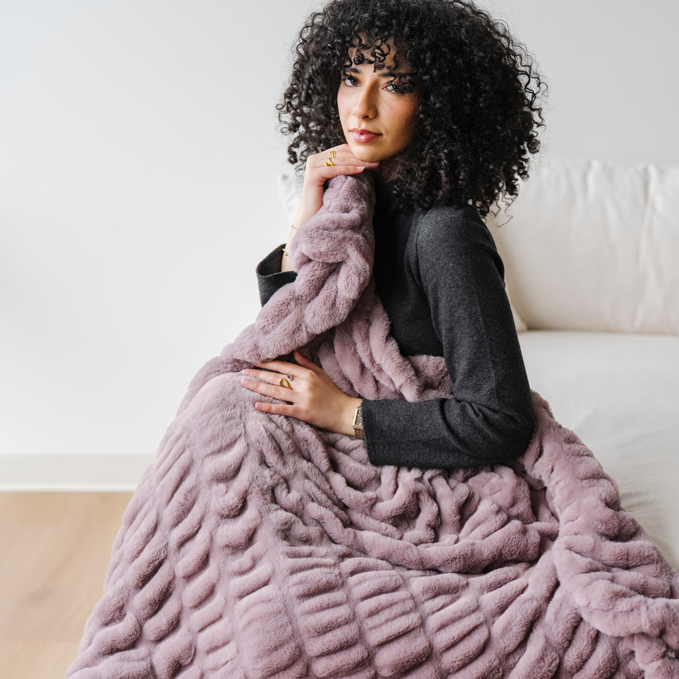 Double Ruched Faux Fur Xl Throw Blankets