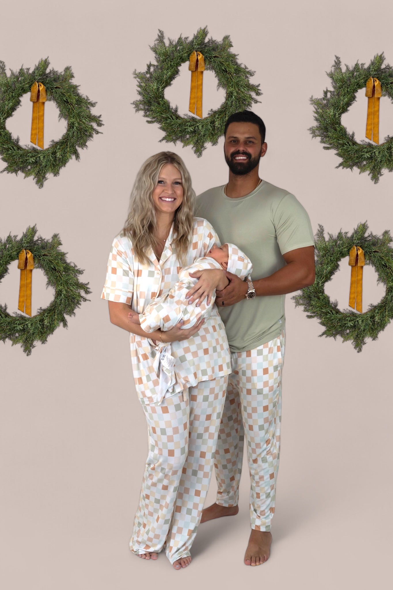 Muted Checkers Short Sleeve Men's Dream Jogger Set